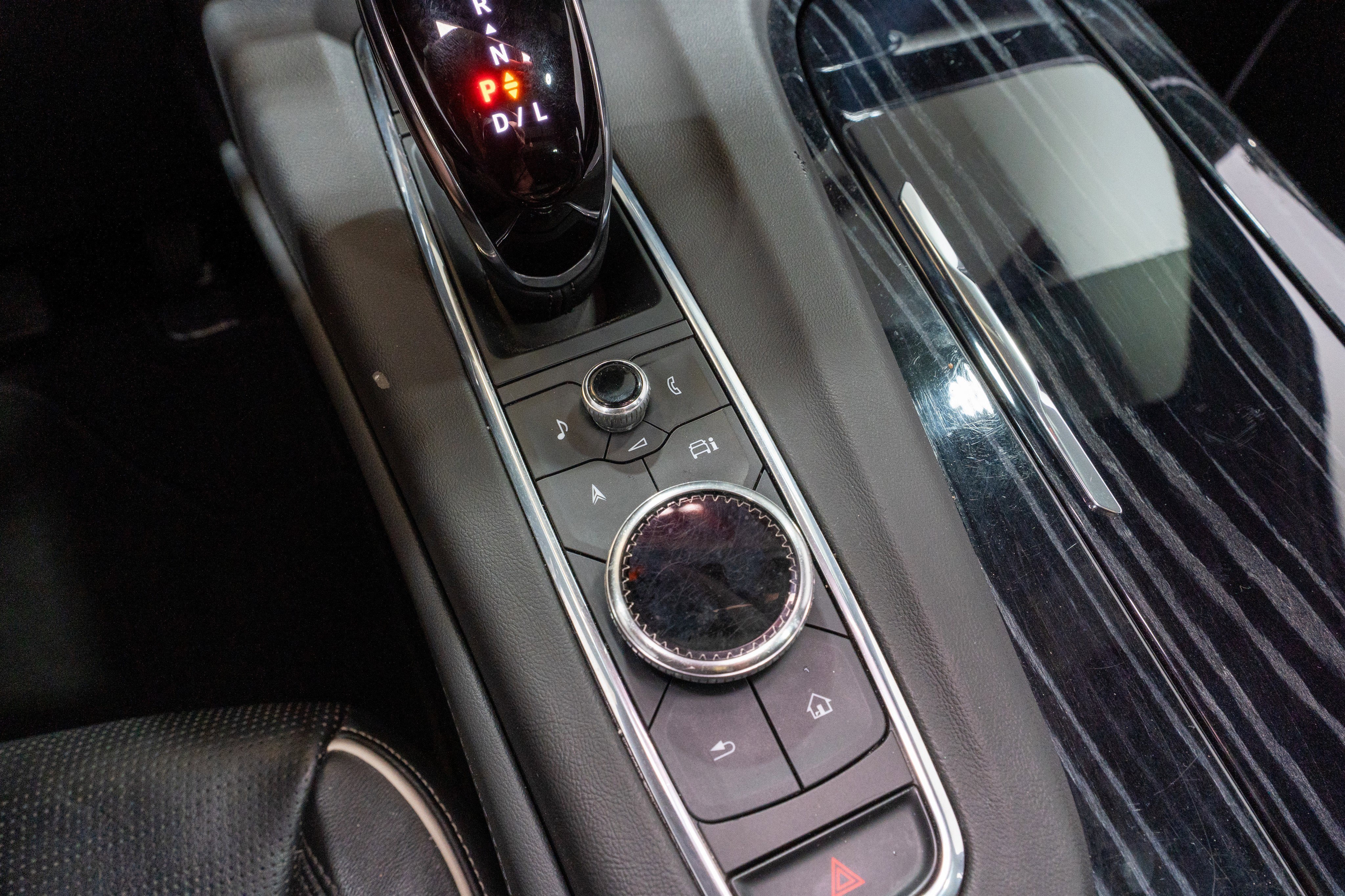 2023 Cadillac Escalade 4WD Sport