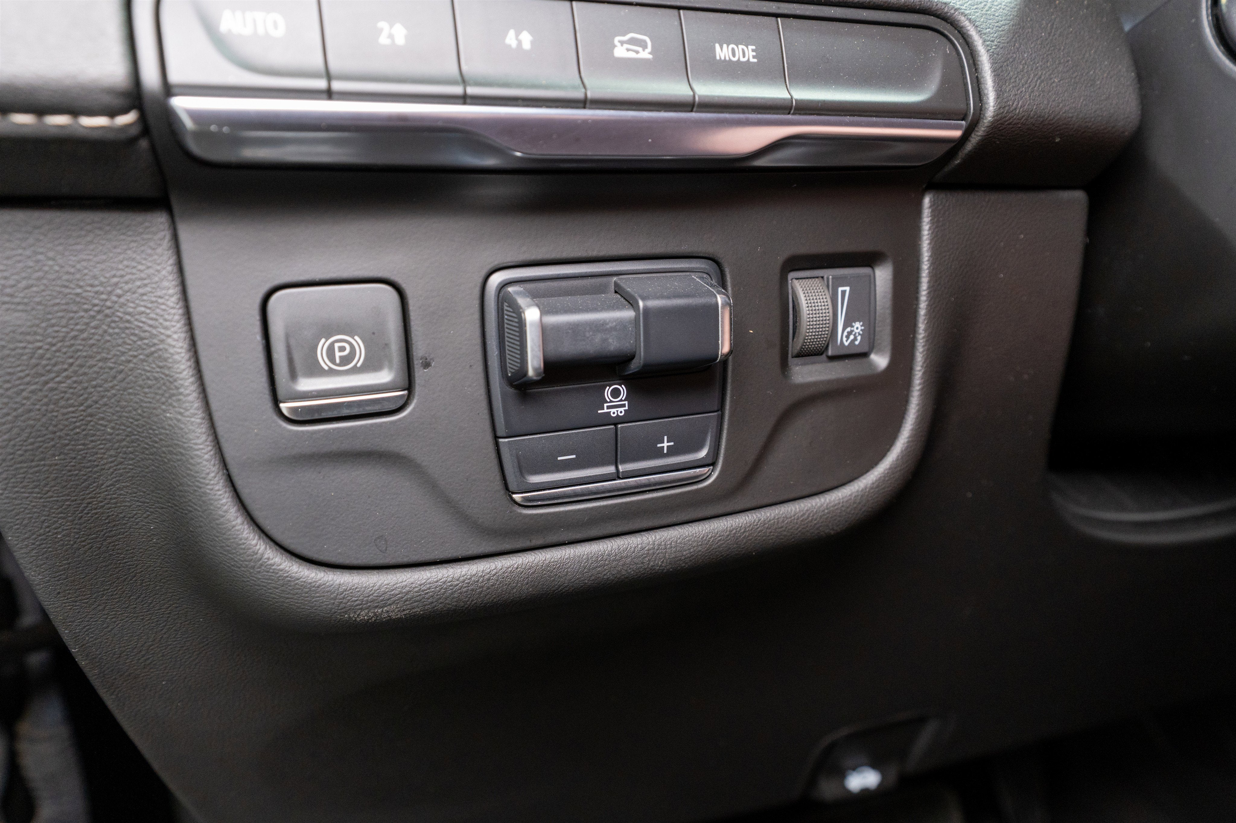 2023 Cadillac Escalade 4WD Sport