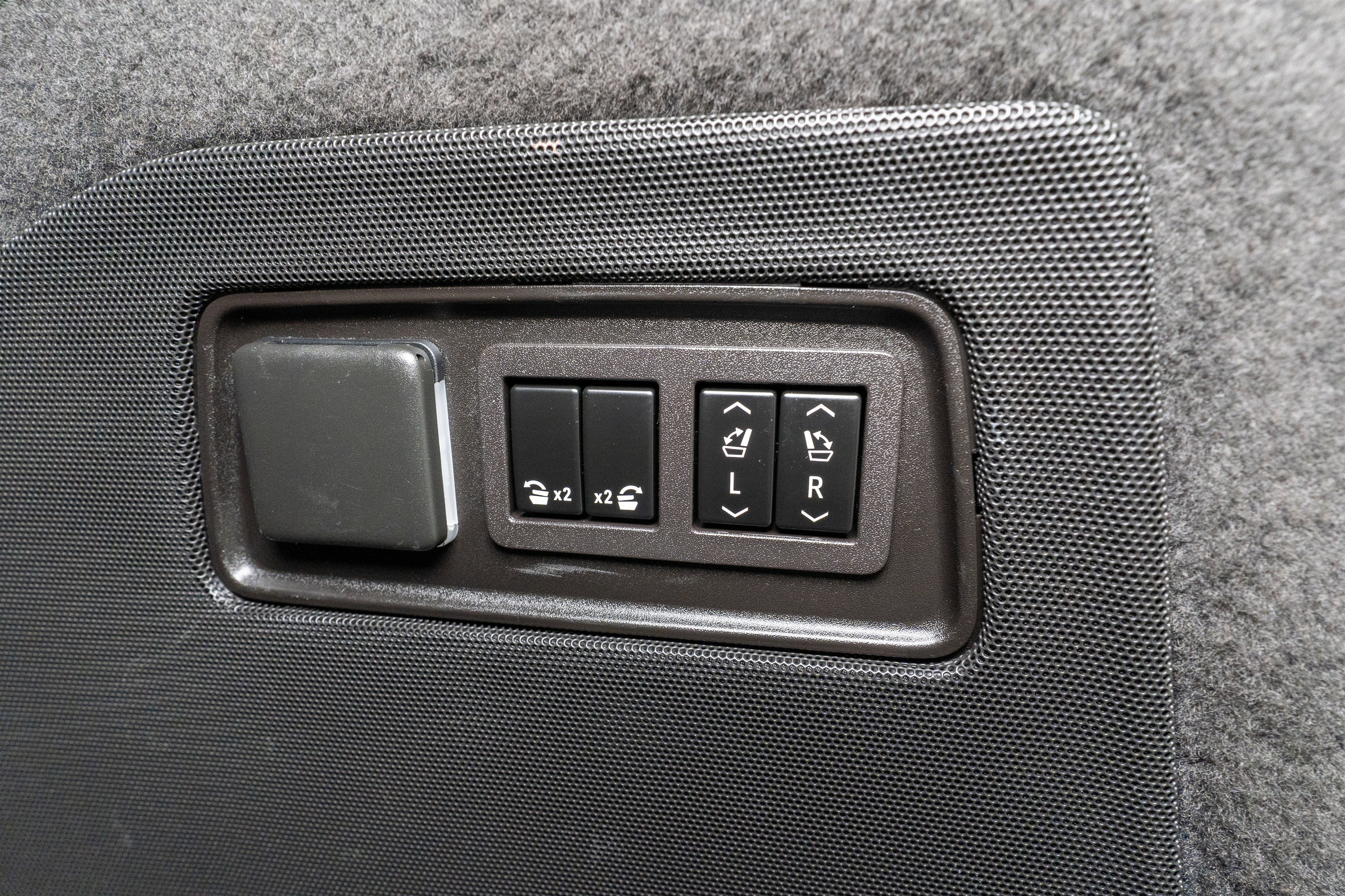 2023 Cadillac Escalade 4WD Sport