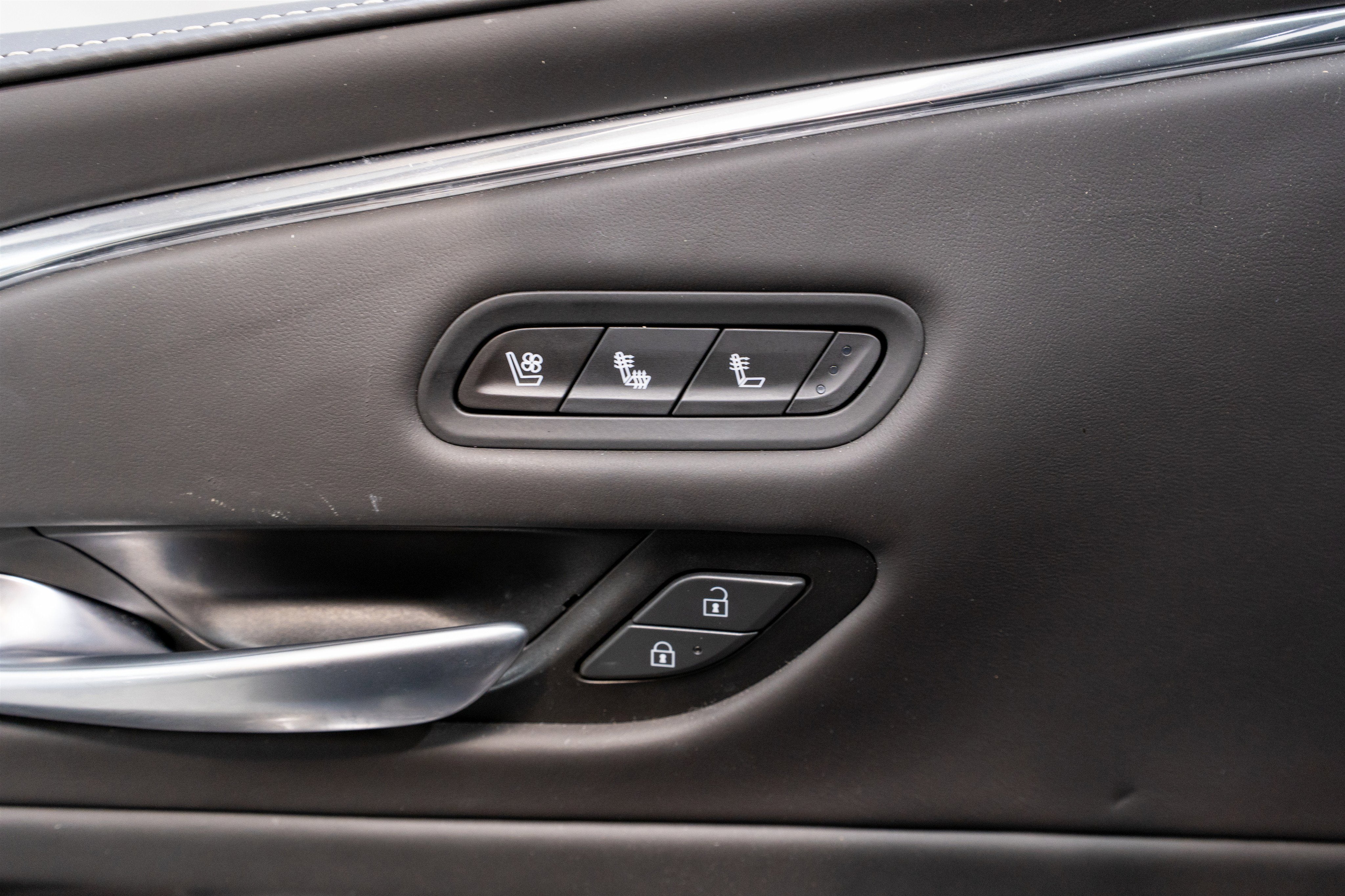 2023 Cadillac Escalade 4WD Sport Platinum