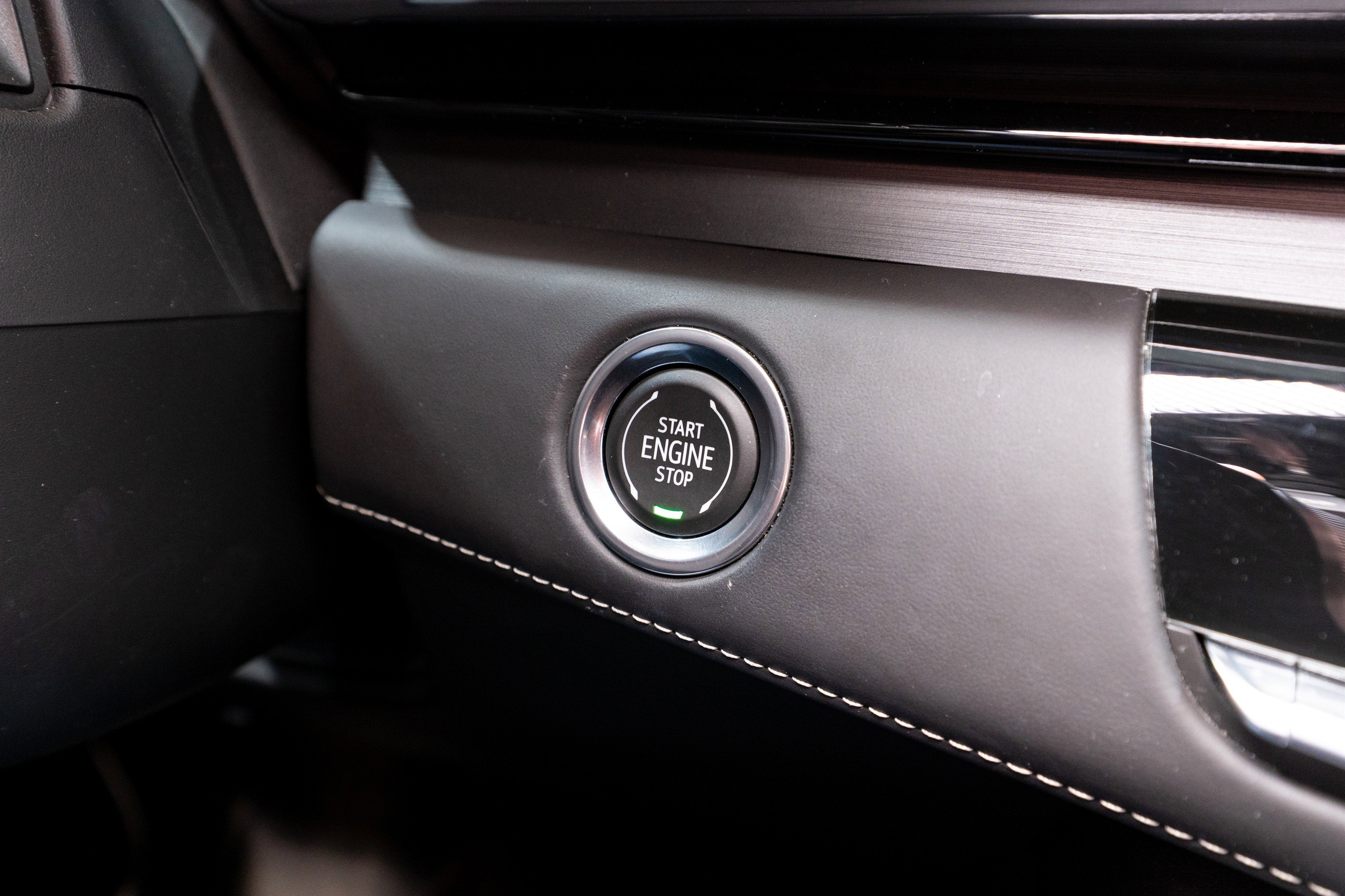 2023 Cadillac Escalade 4WD Sport Platinum