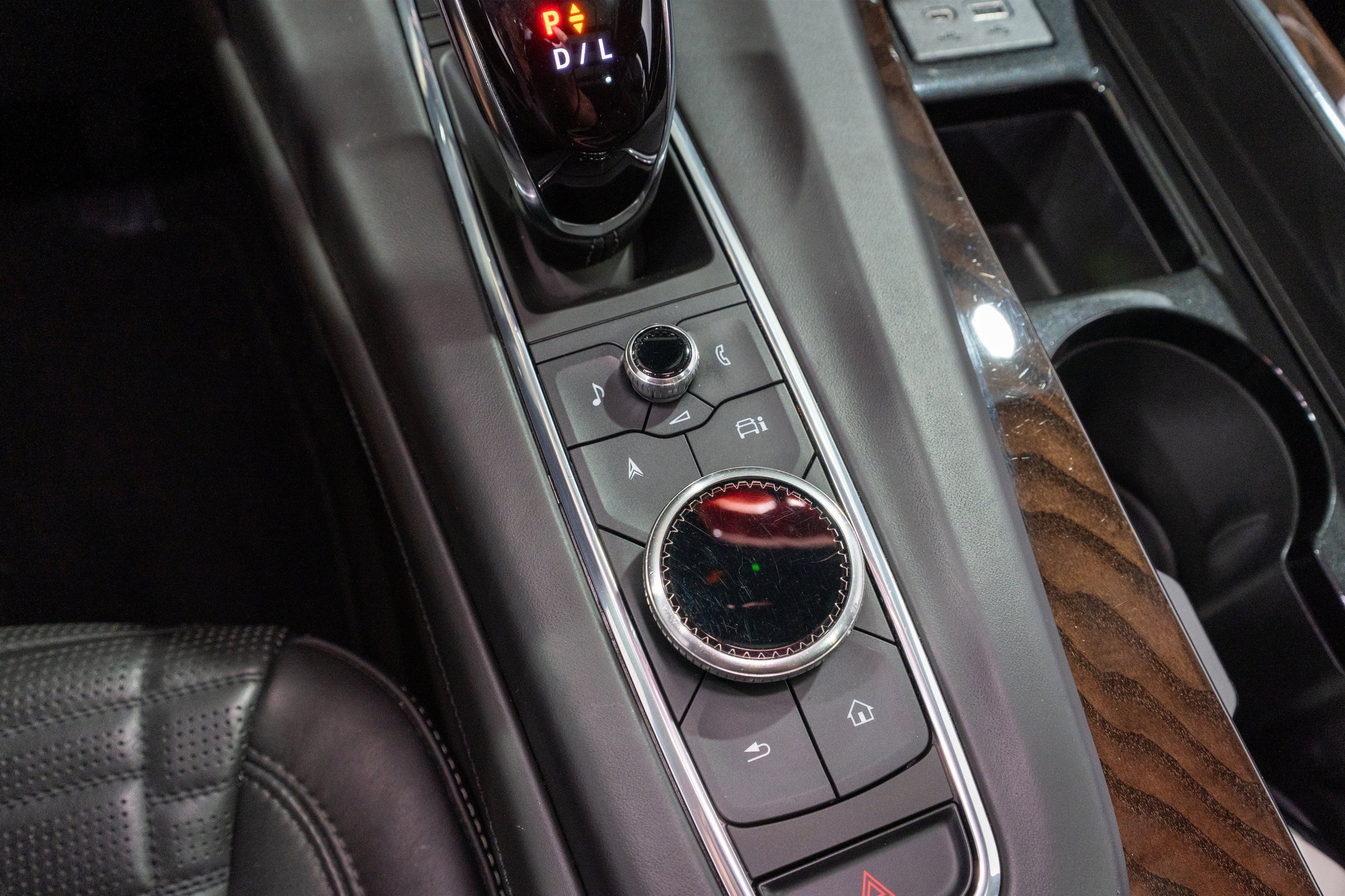 2023 Cadillac Escalade ESV 4WD Sport Platinum