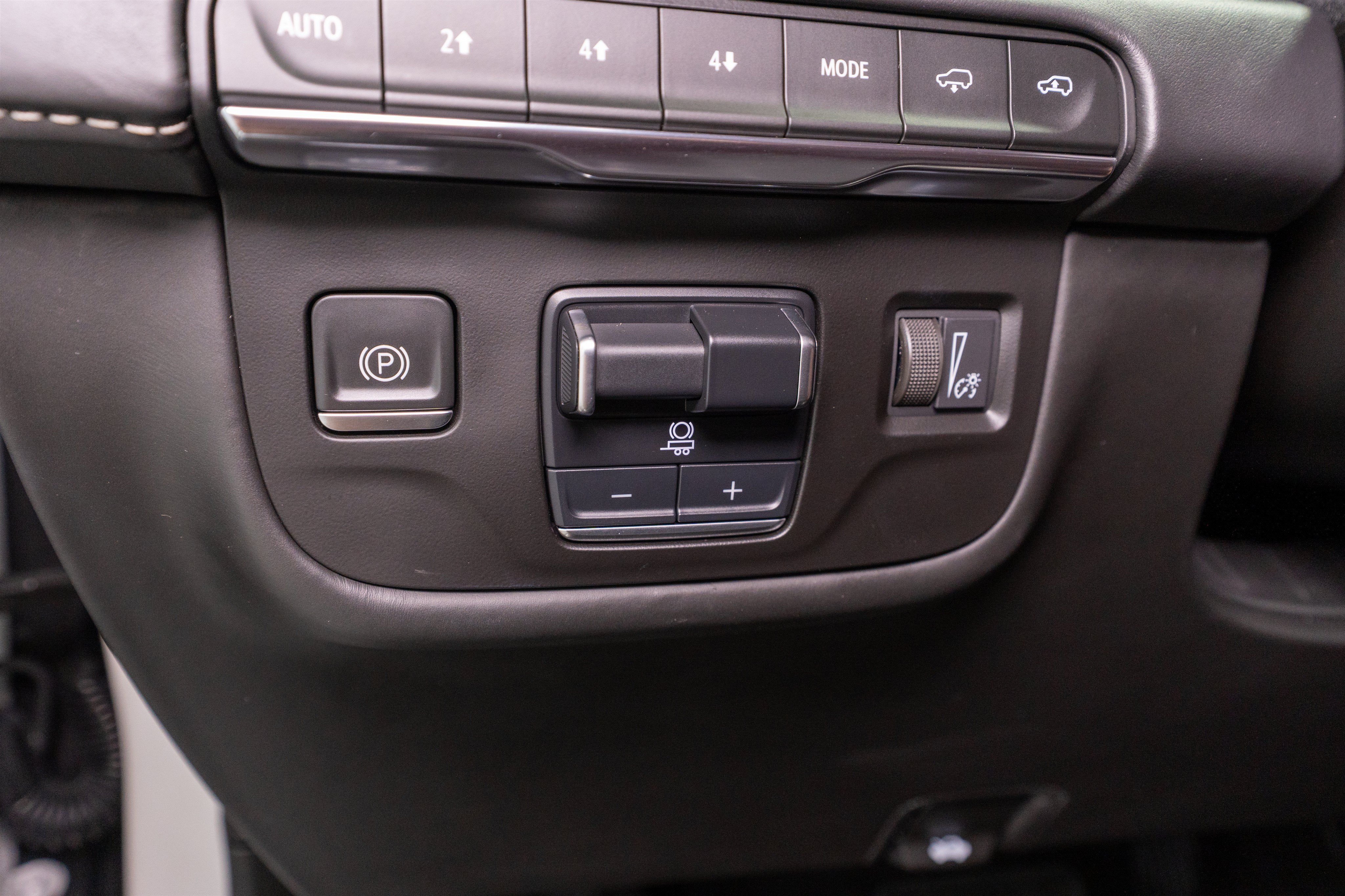 2023 Cadillac Escalade ESV 4WD Sport Platinum