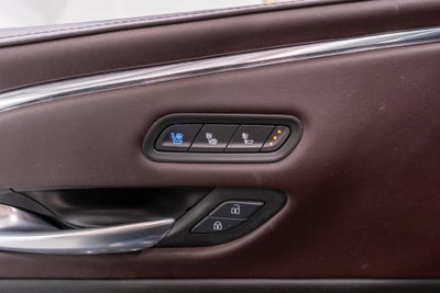 2024 Cadillac Escalade ESV 4WD Sport Platinum