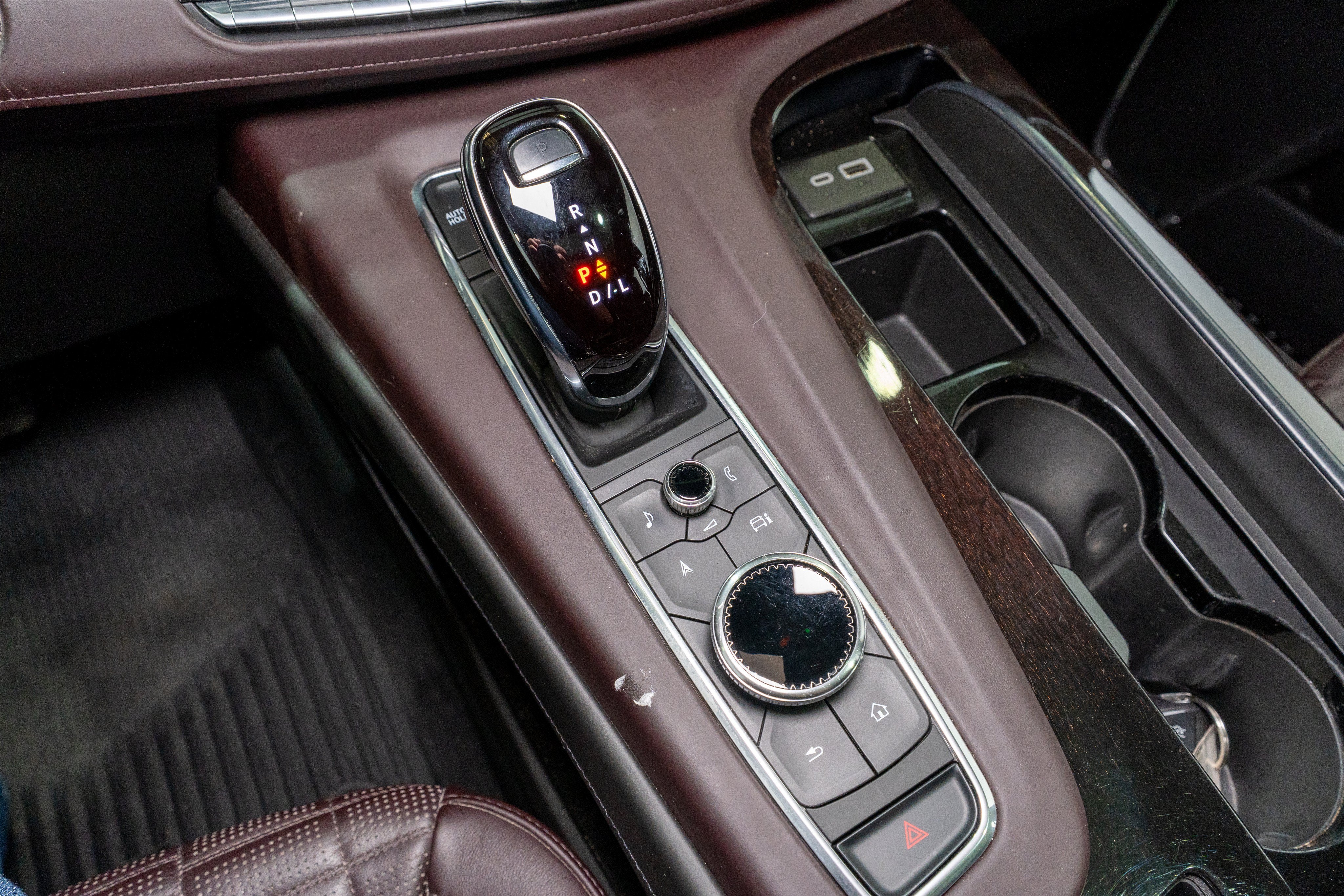2024 Cadillac Escalade ESV 4WD Sport Platinum