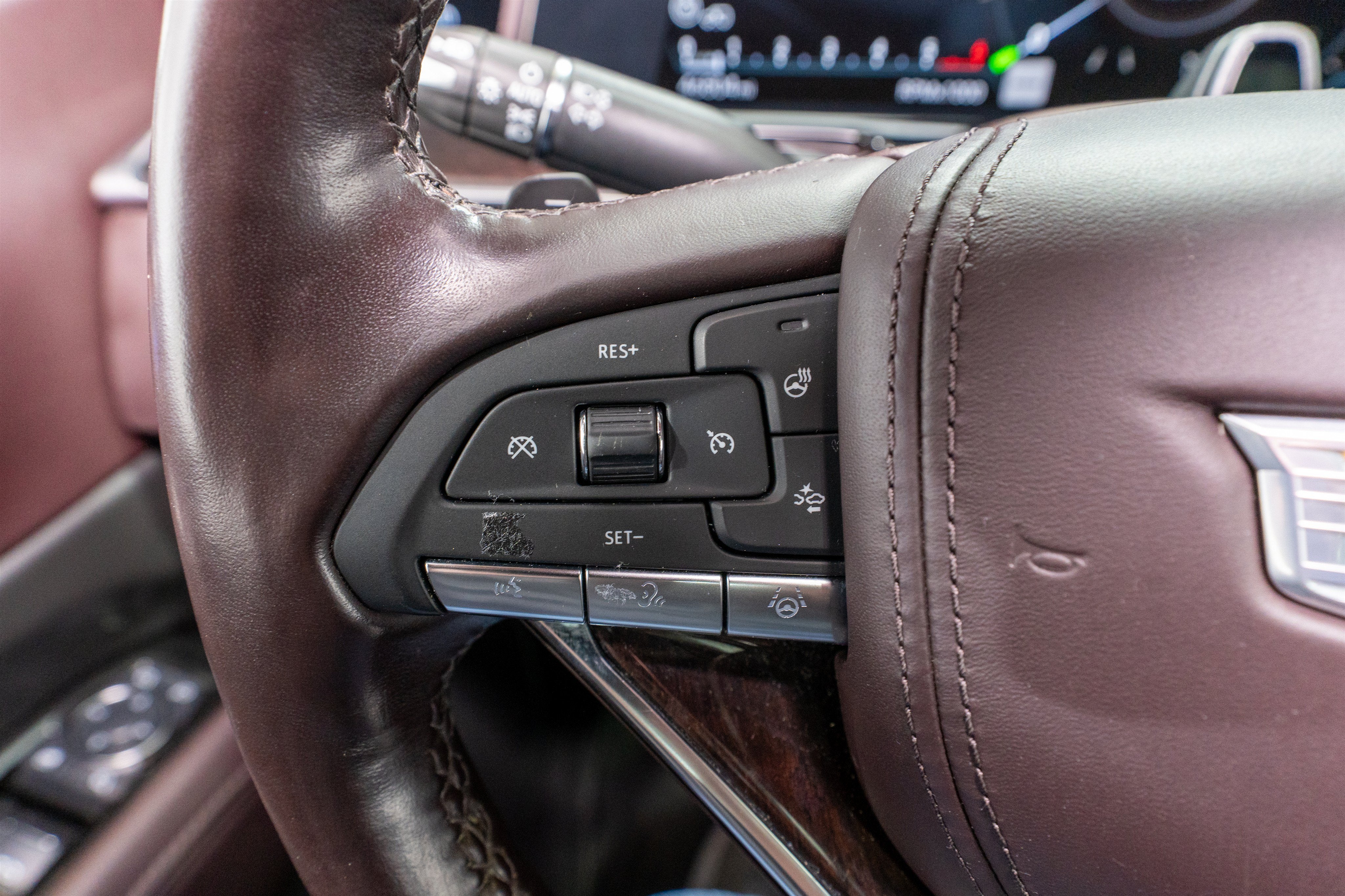 2024 Cadillac Escalade ESV 4WD Sport Platinum