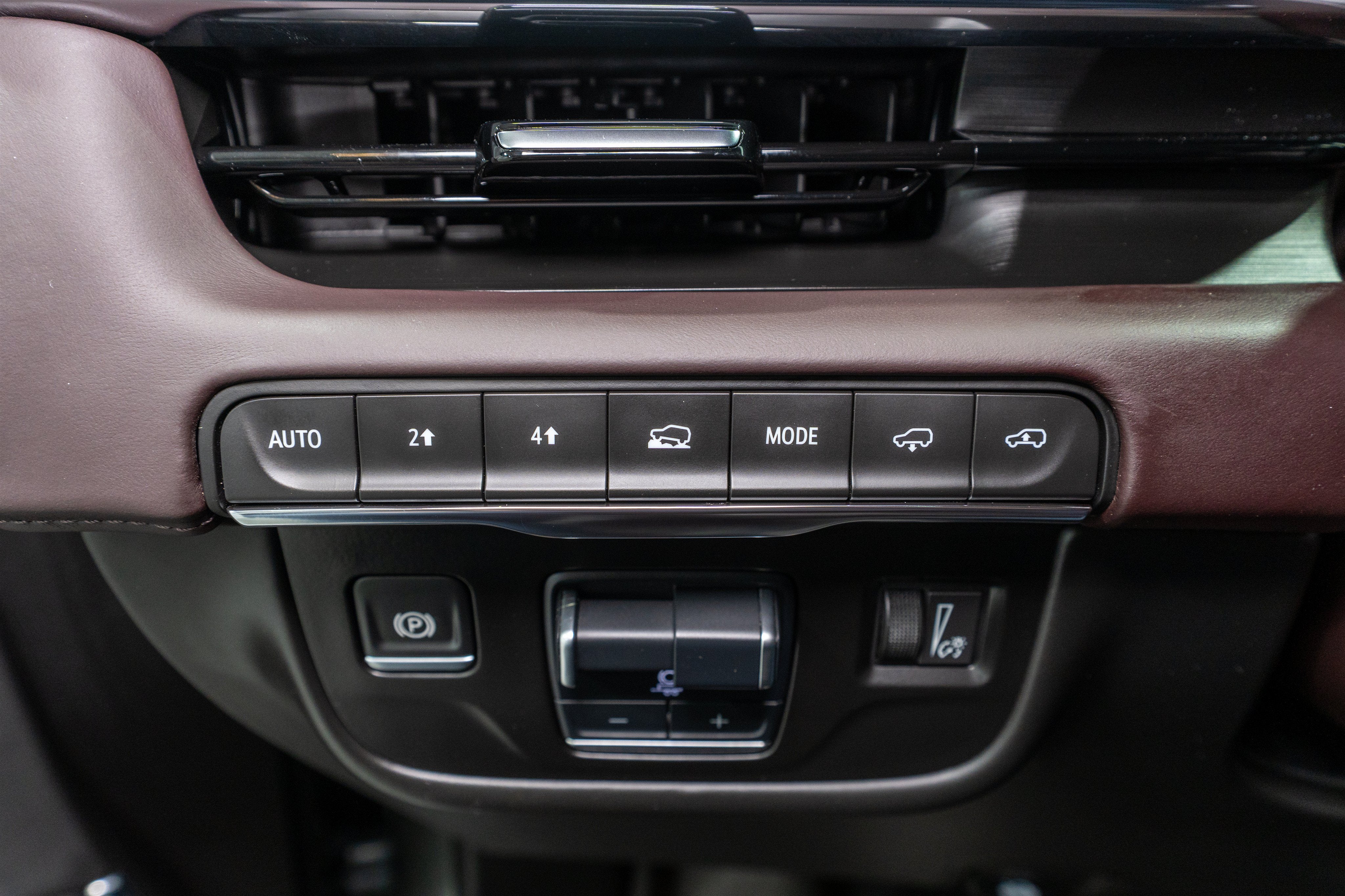 2024 Cadillac Escalade ESV 4WD Sport Platinum