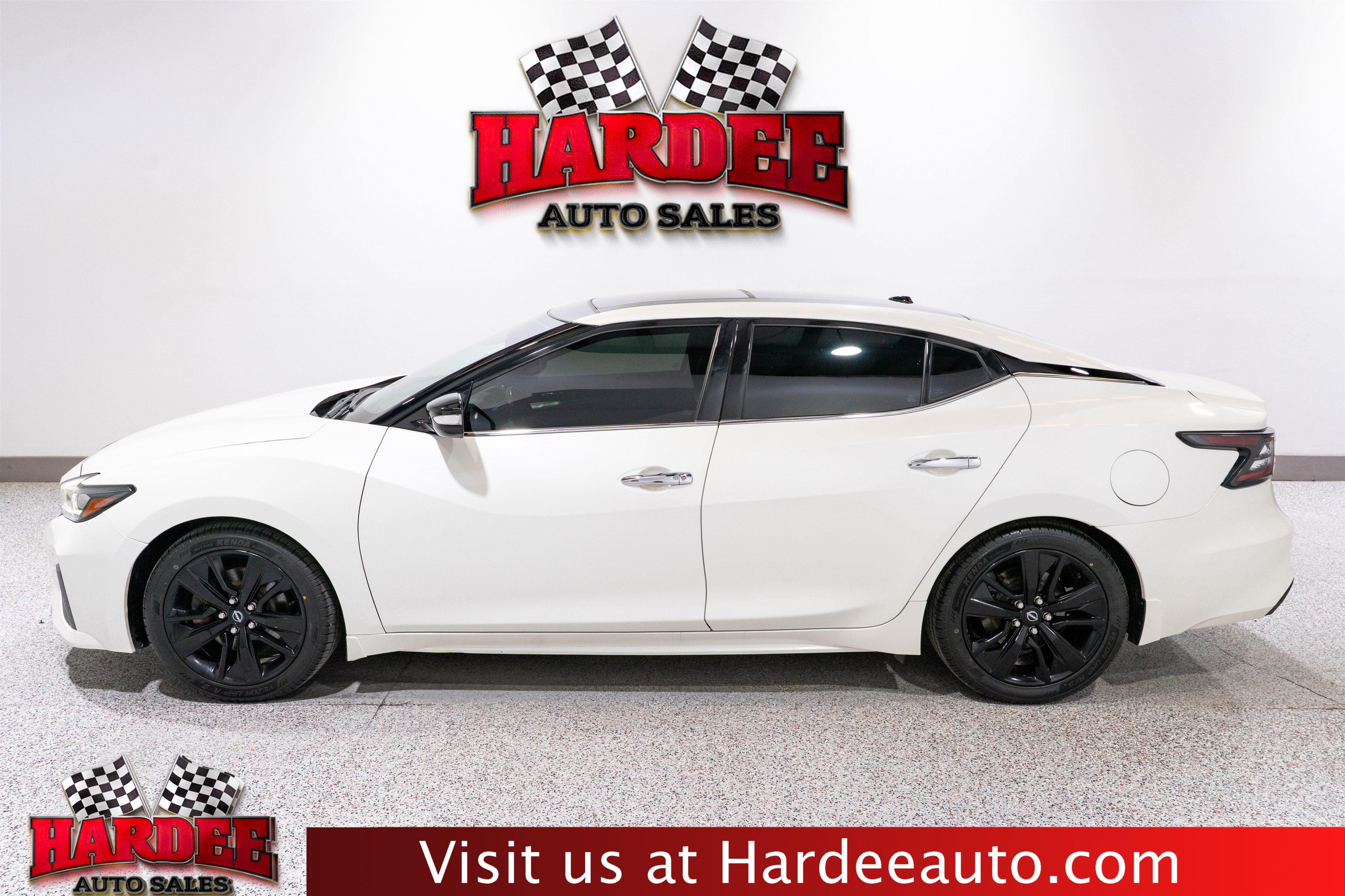 2023 Nissan Maxima Platinum