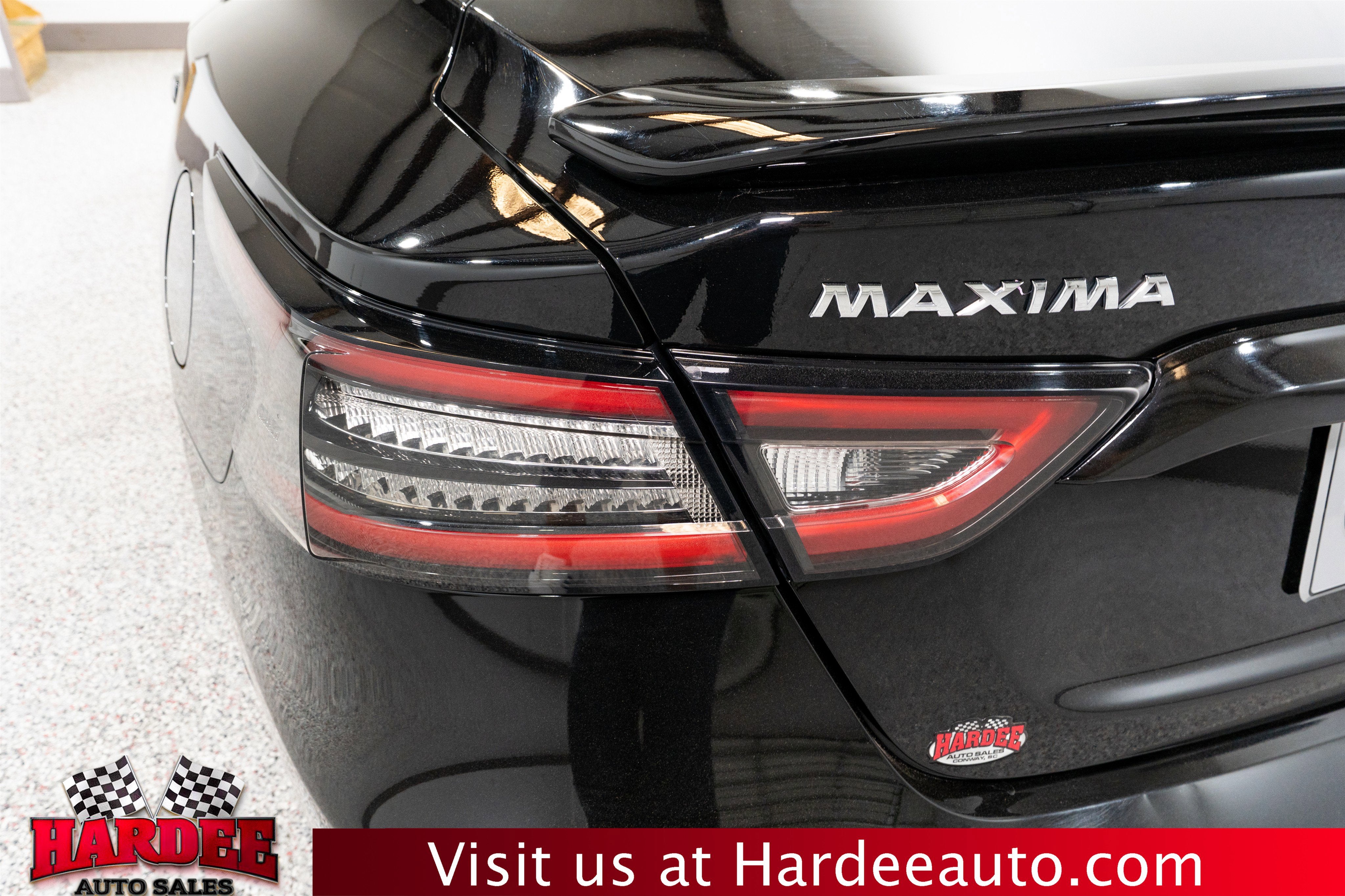 2020 Nissan Maxima SR