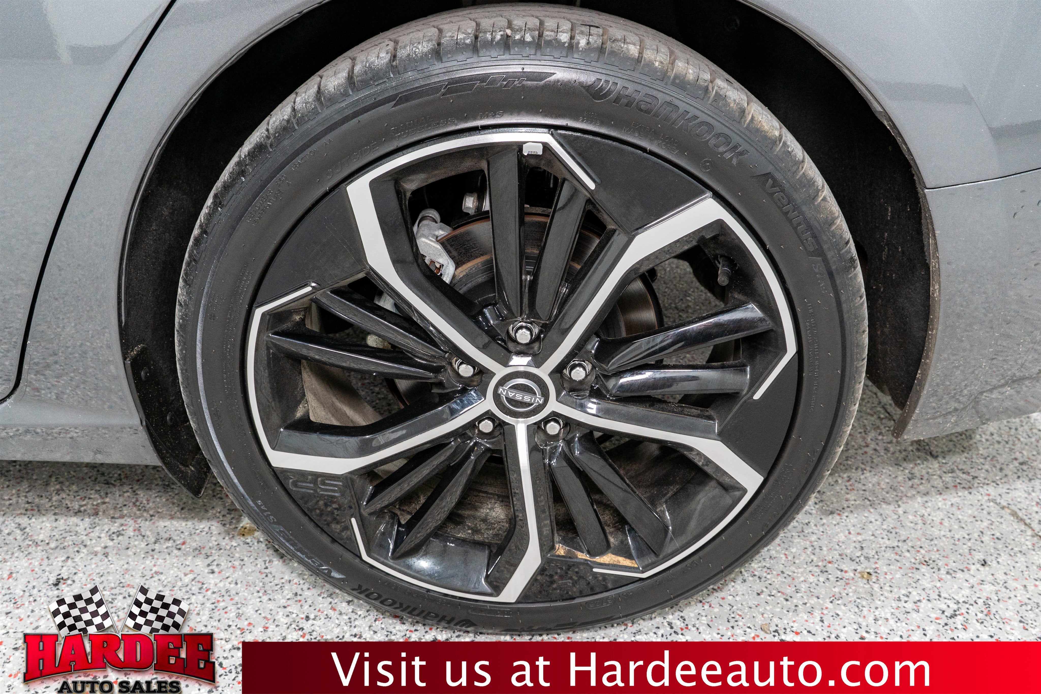 2025 Nissan Altima SR