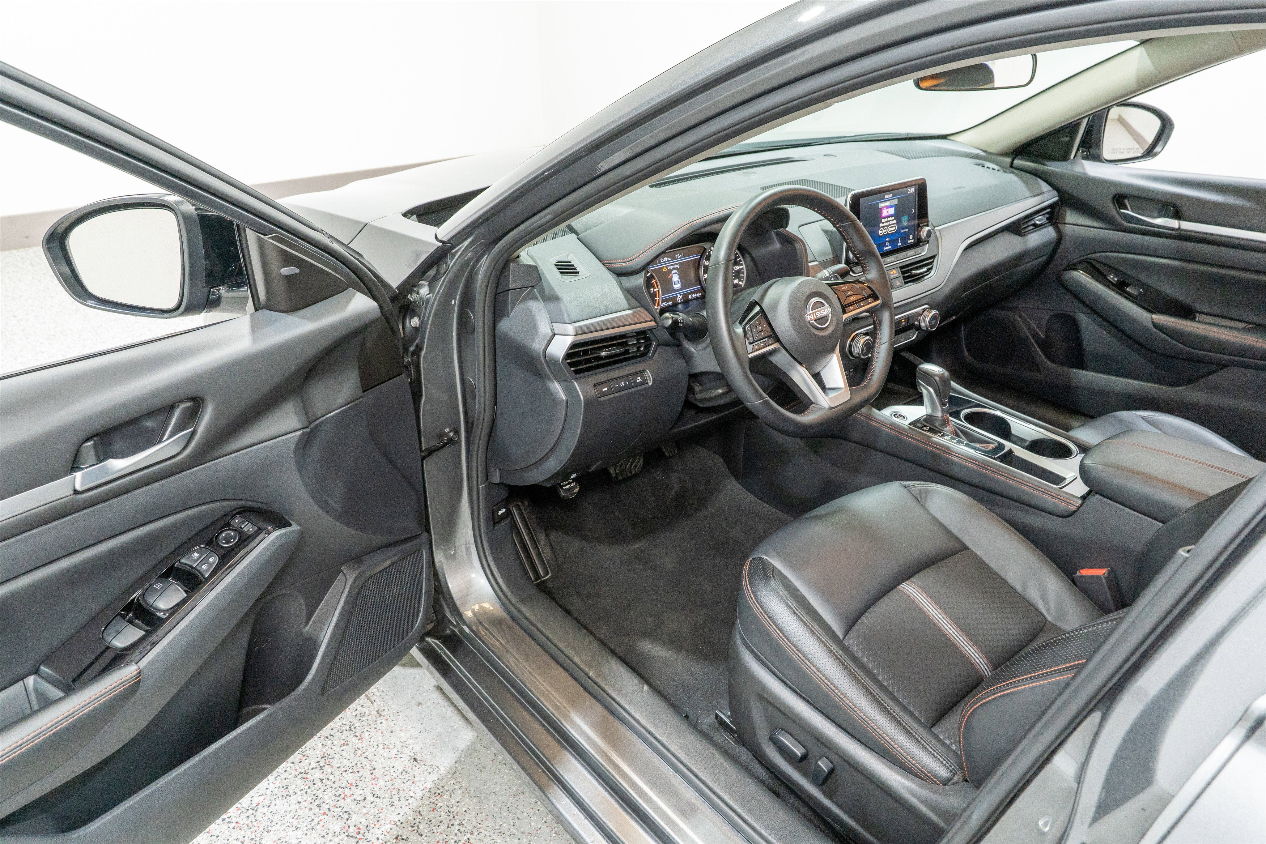 2025 Nissan Altima SR