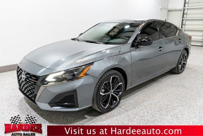 2025 Nissan Altima SR