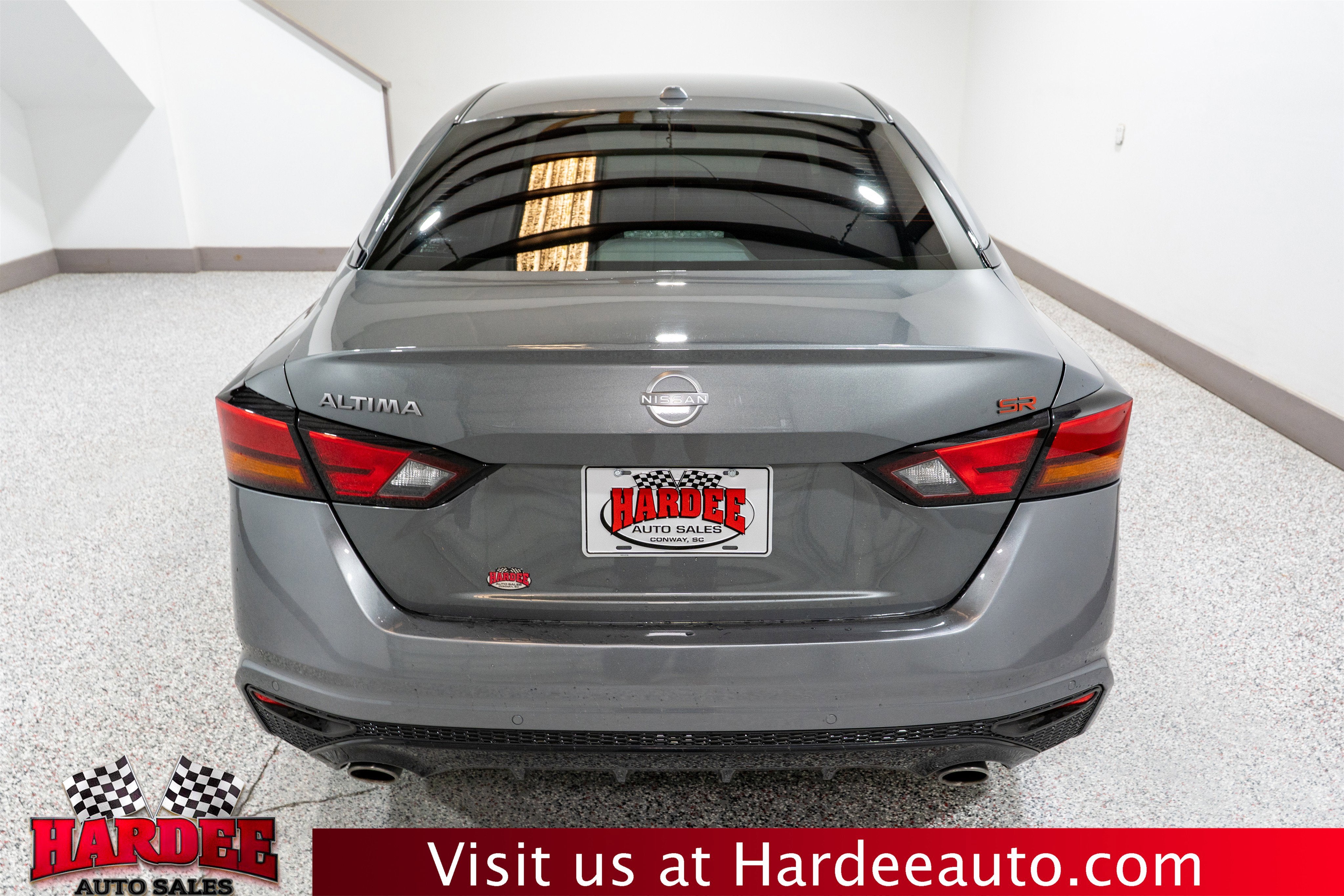 2025 Nissan Altima SR