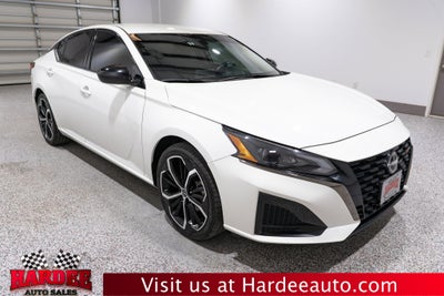 2024 Nissan Altima 2.5 SR