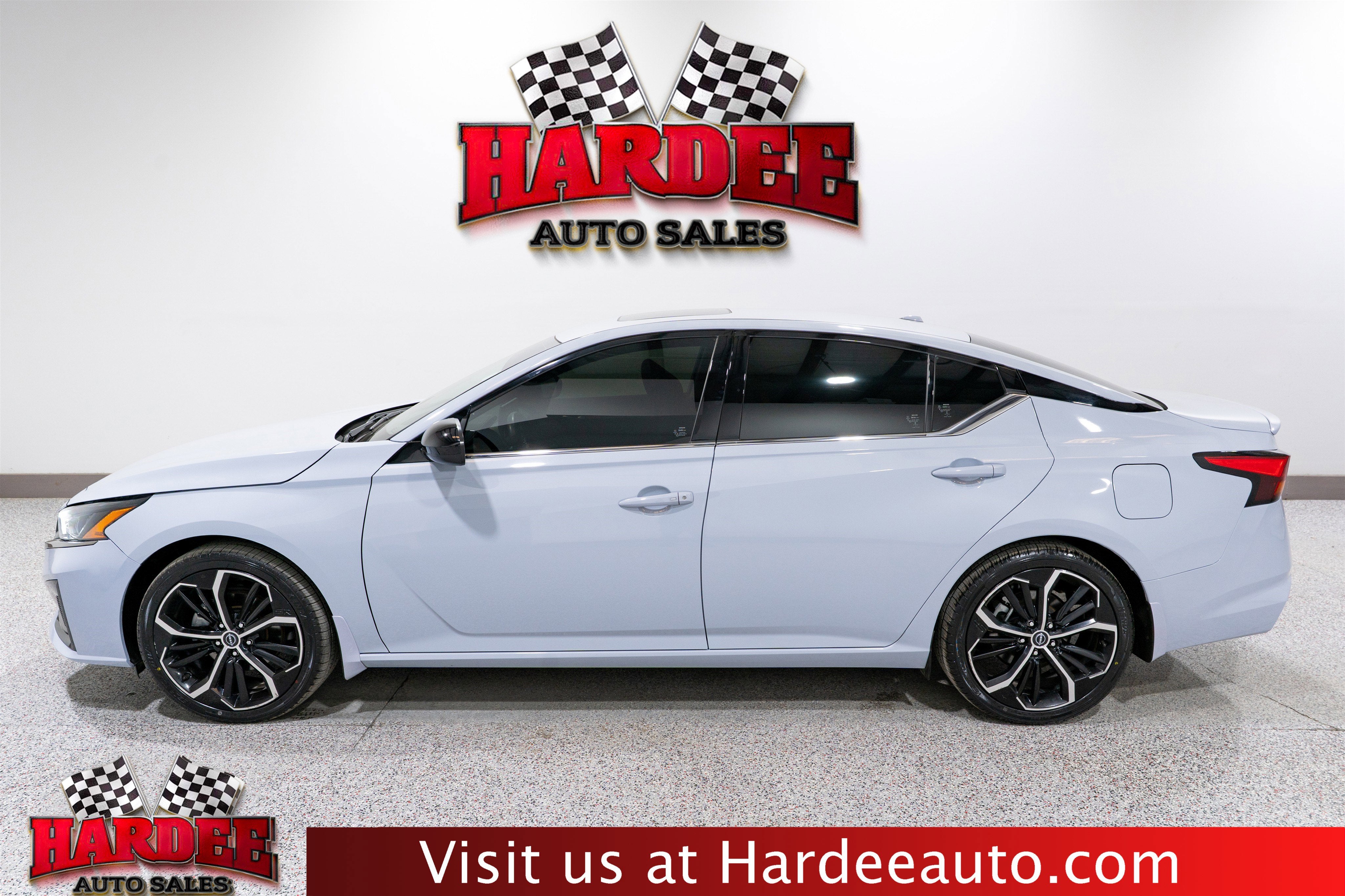 2023 Nissan Altima 2.5 SR