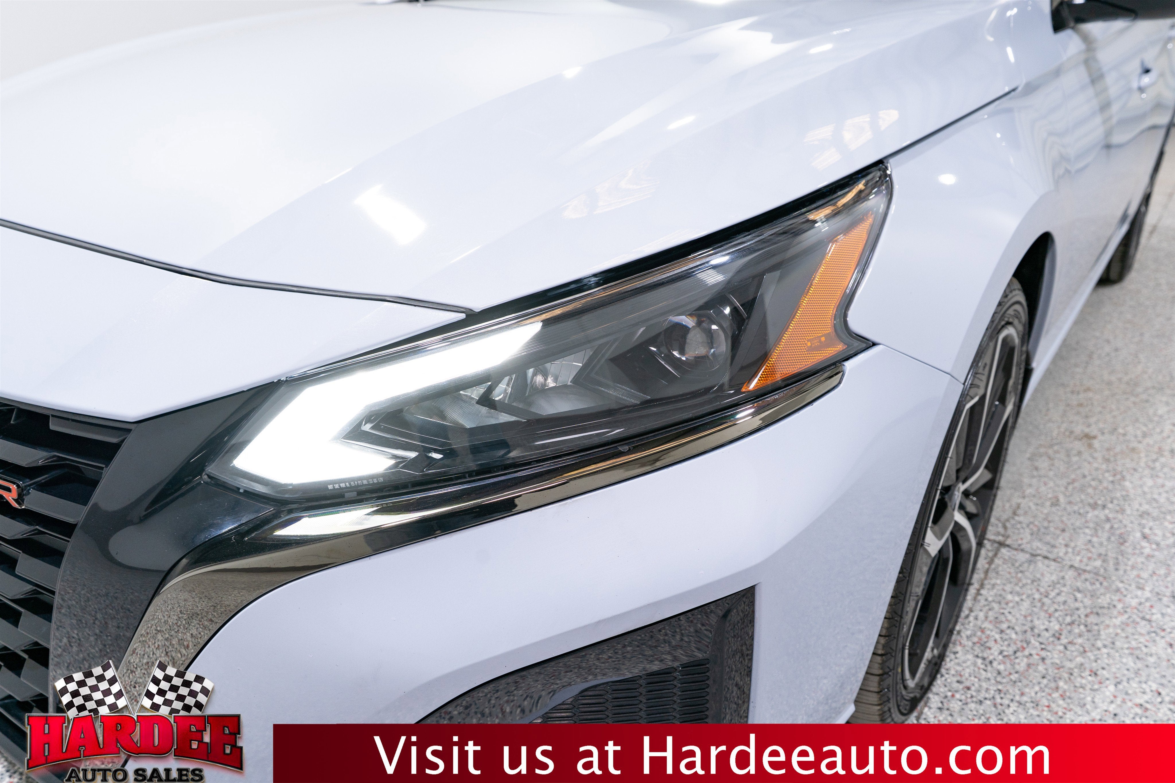 2023 Nissan Altima 2.5 SR