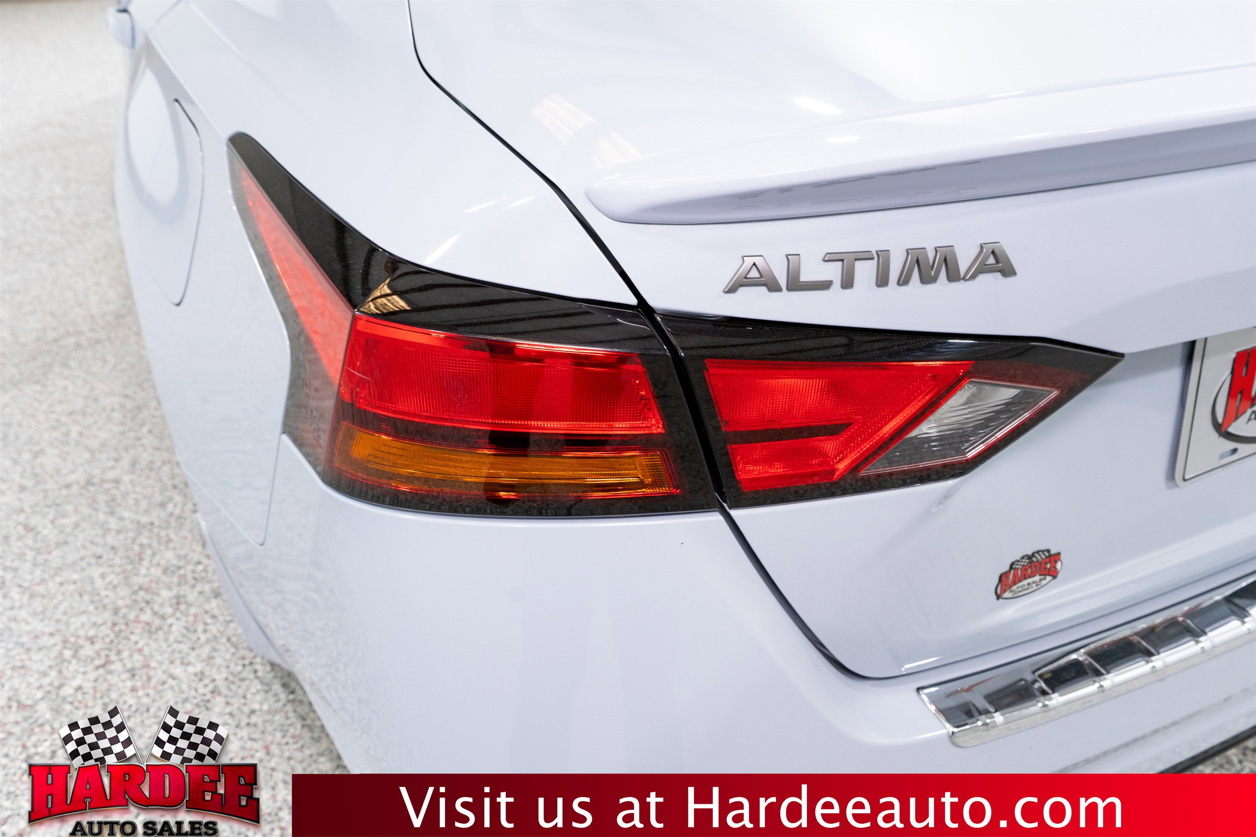 2023 Nissan Altima 2.5 SR