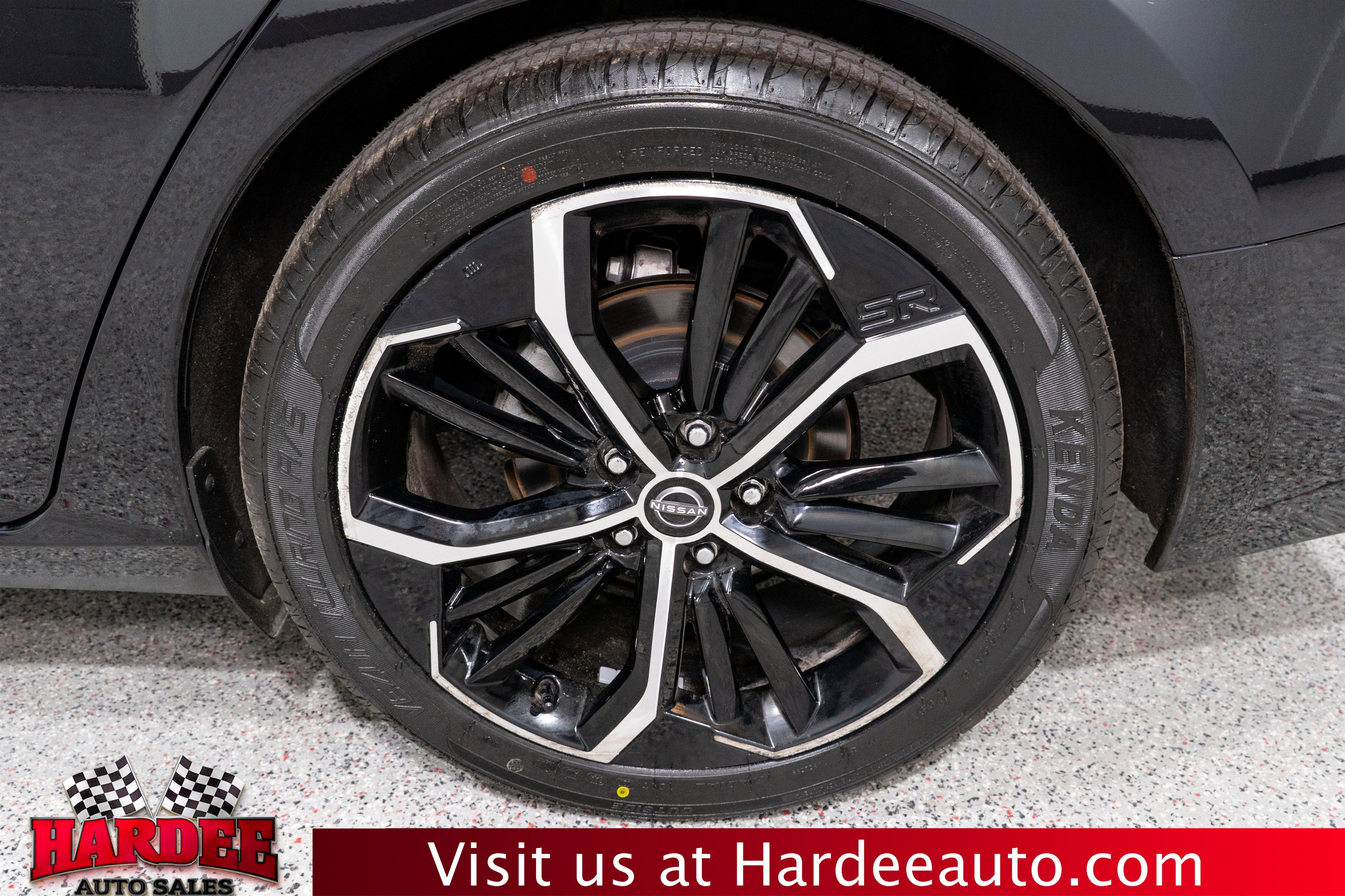 2025 Nissan Altima SR