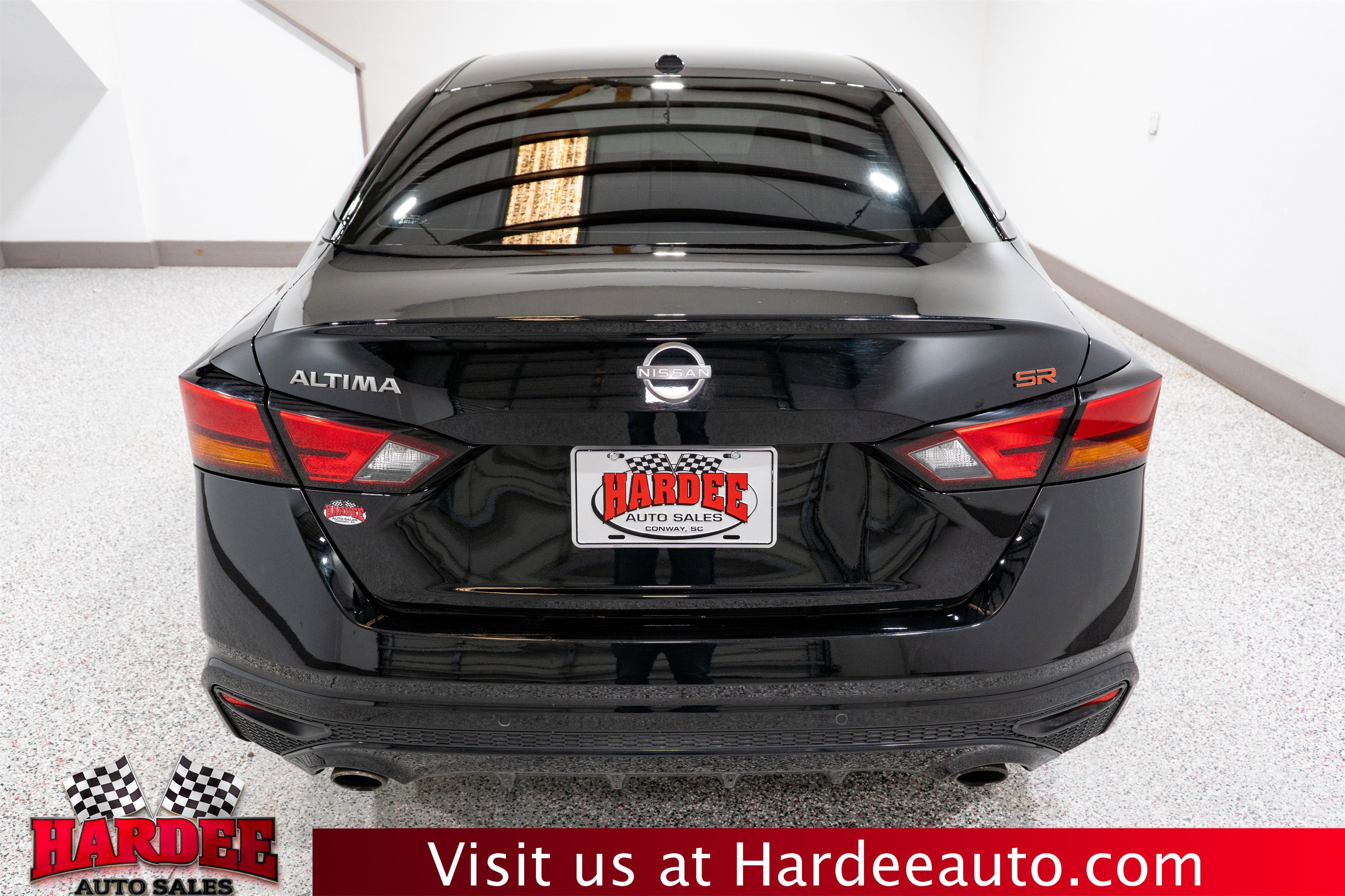 2025 Nissan Altima SR