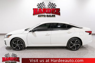 2025 Nissan Altima SR