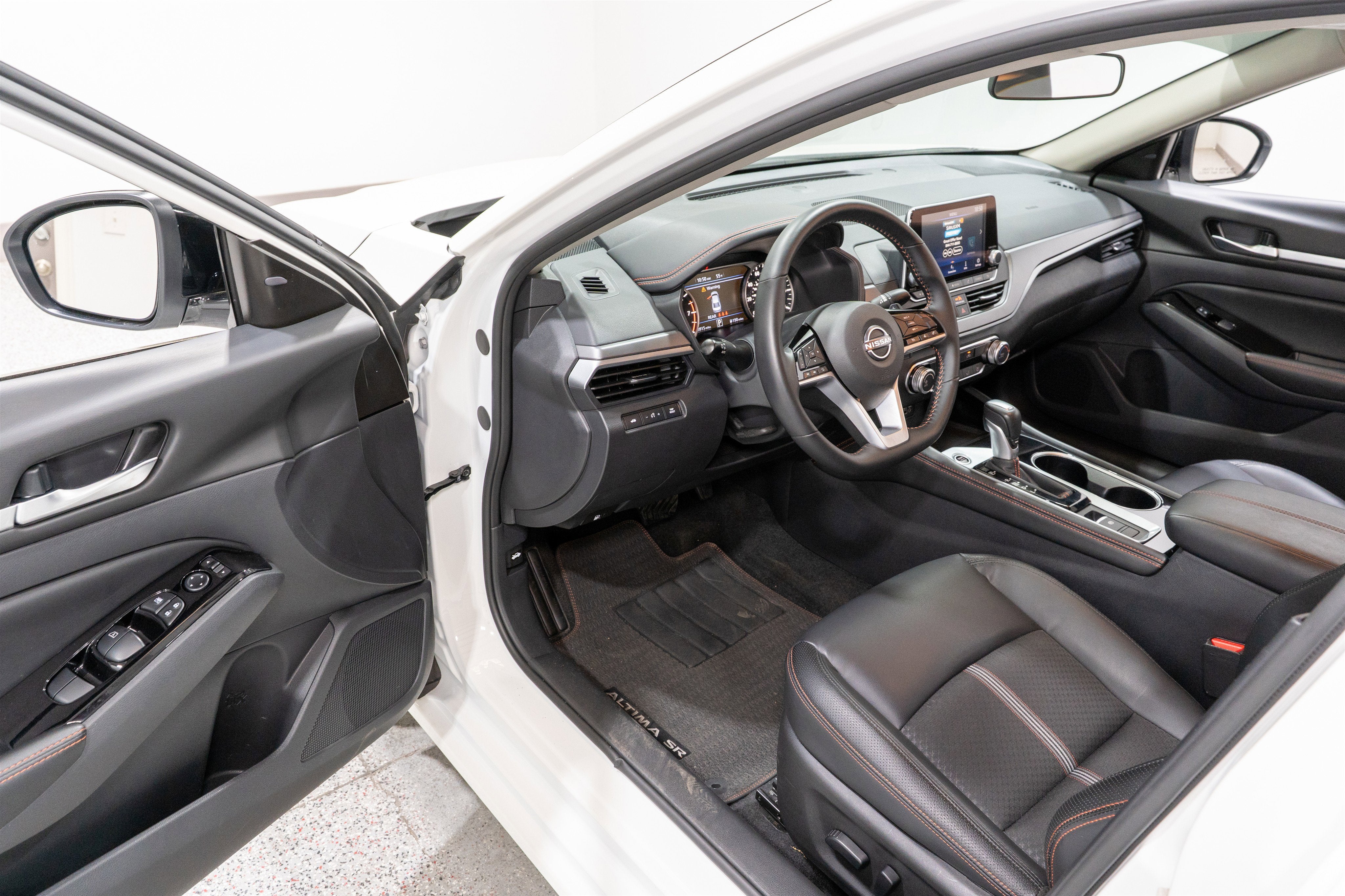 2025 Nissan Altima SR