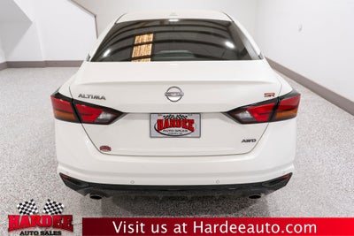 2025 Nissan Altima SR