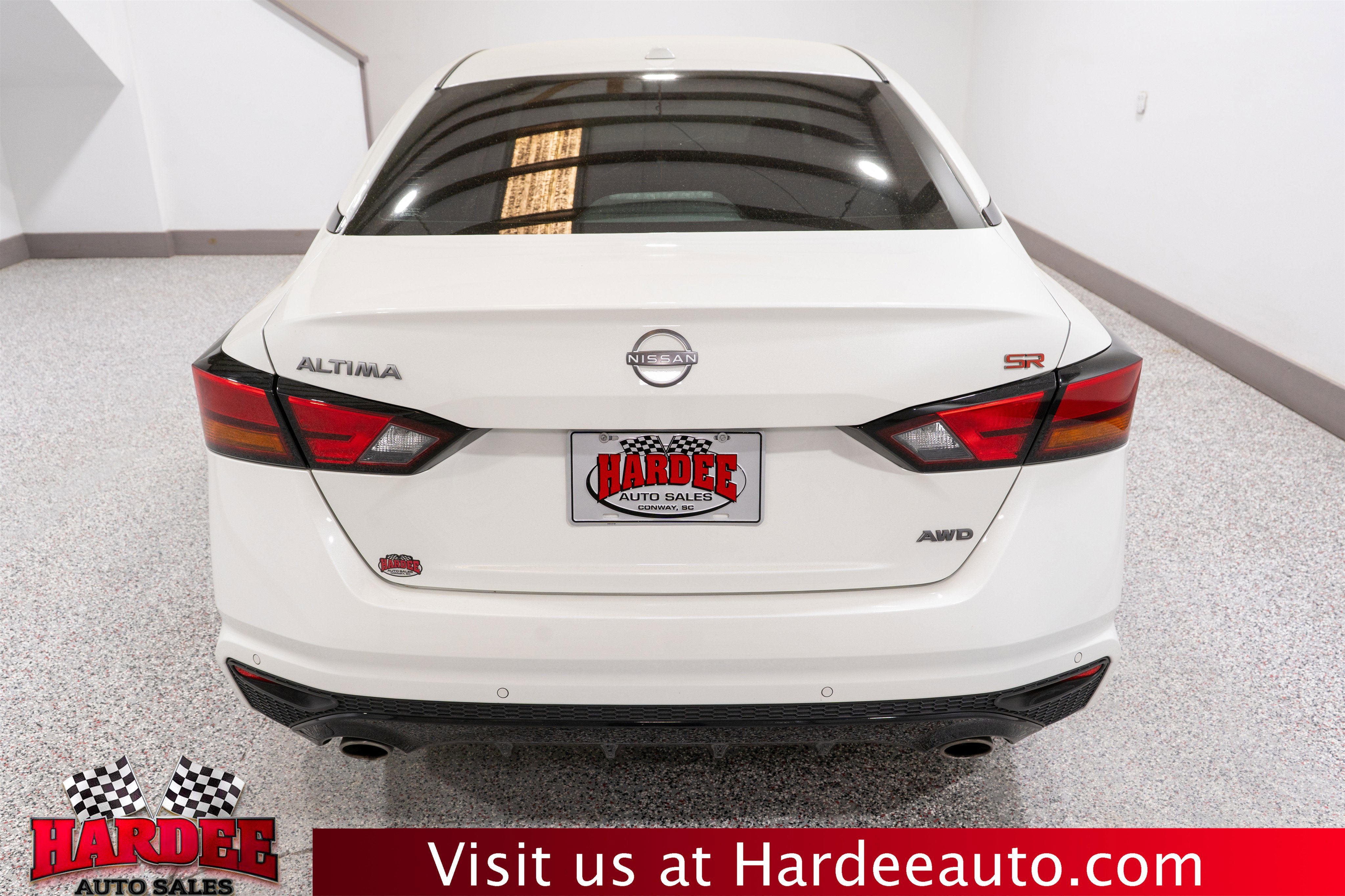 2025 Nissan Altima SR