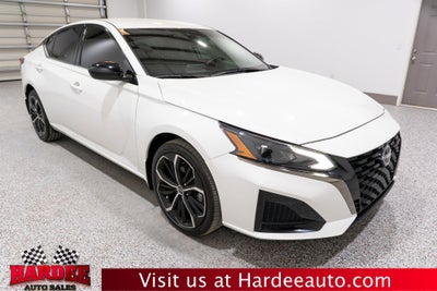 2025 Nissan Altima SR