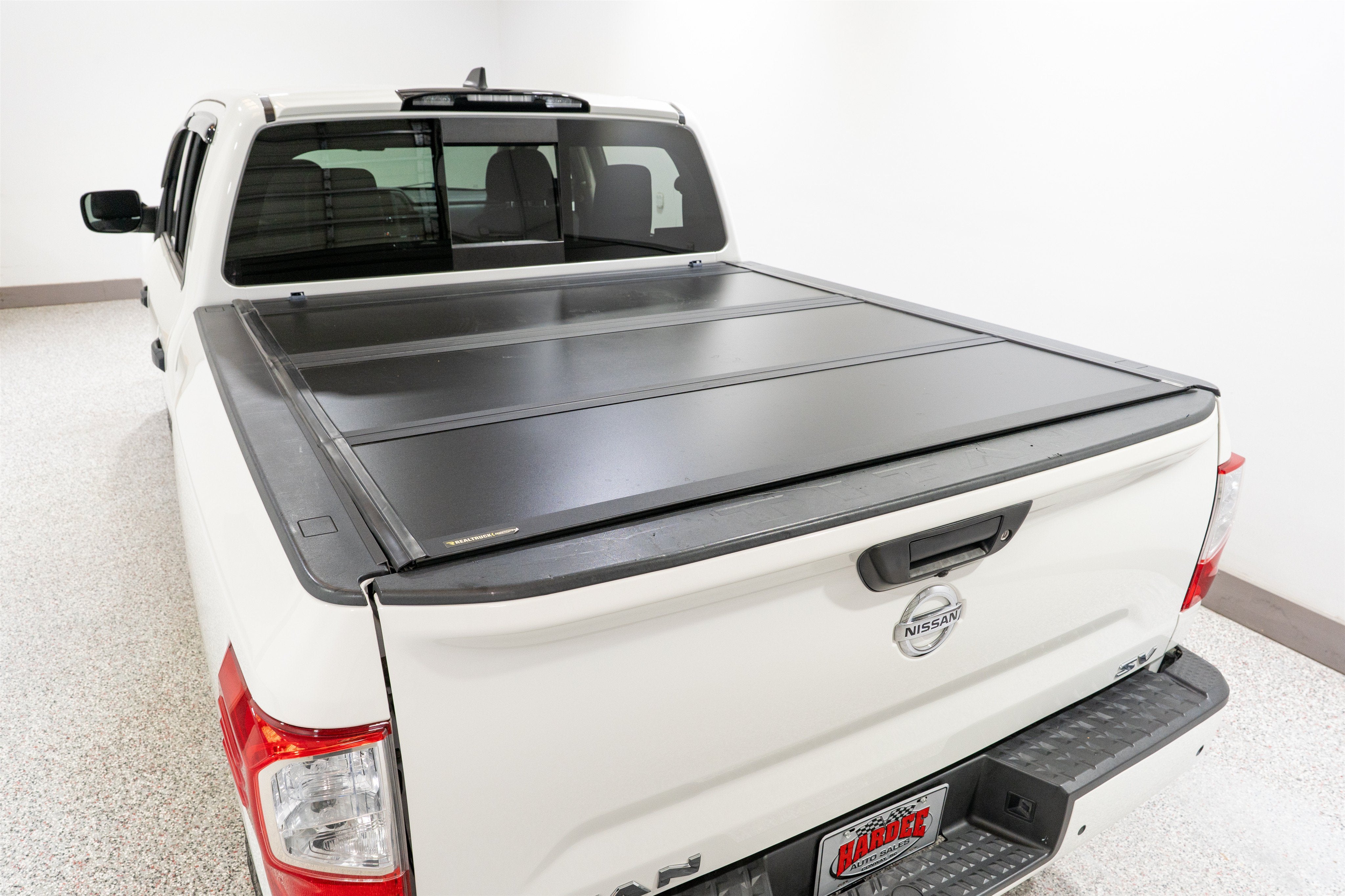 2022 Nissan Titan SV