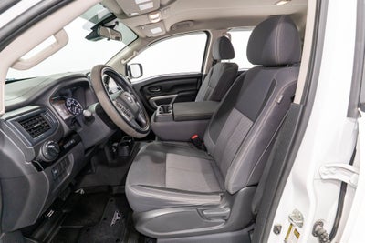 2022 Nissan Titan SV