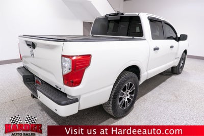 2022 Nissan Titan SV