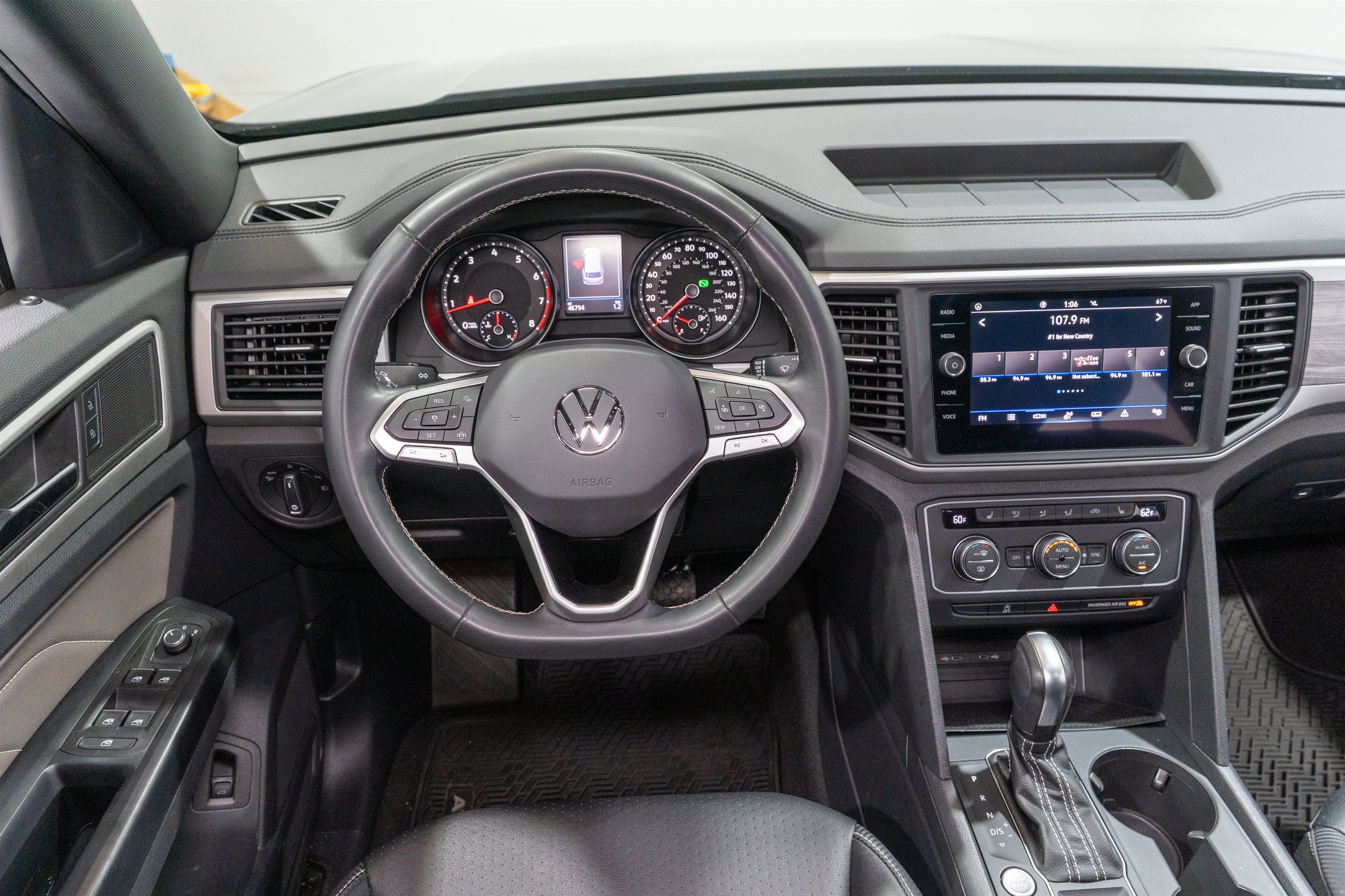 2021 Volkswagen Atlas Cross Sport 2.0T SE w/Technology