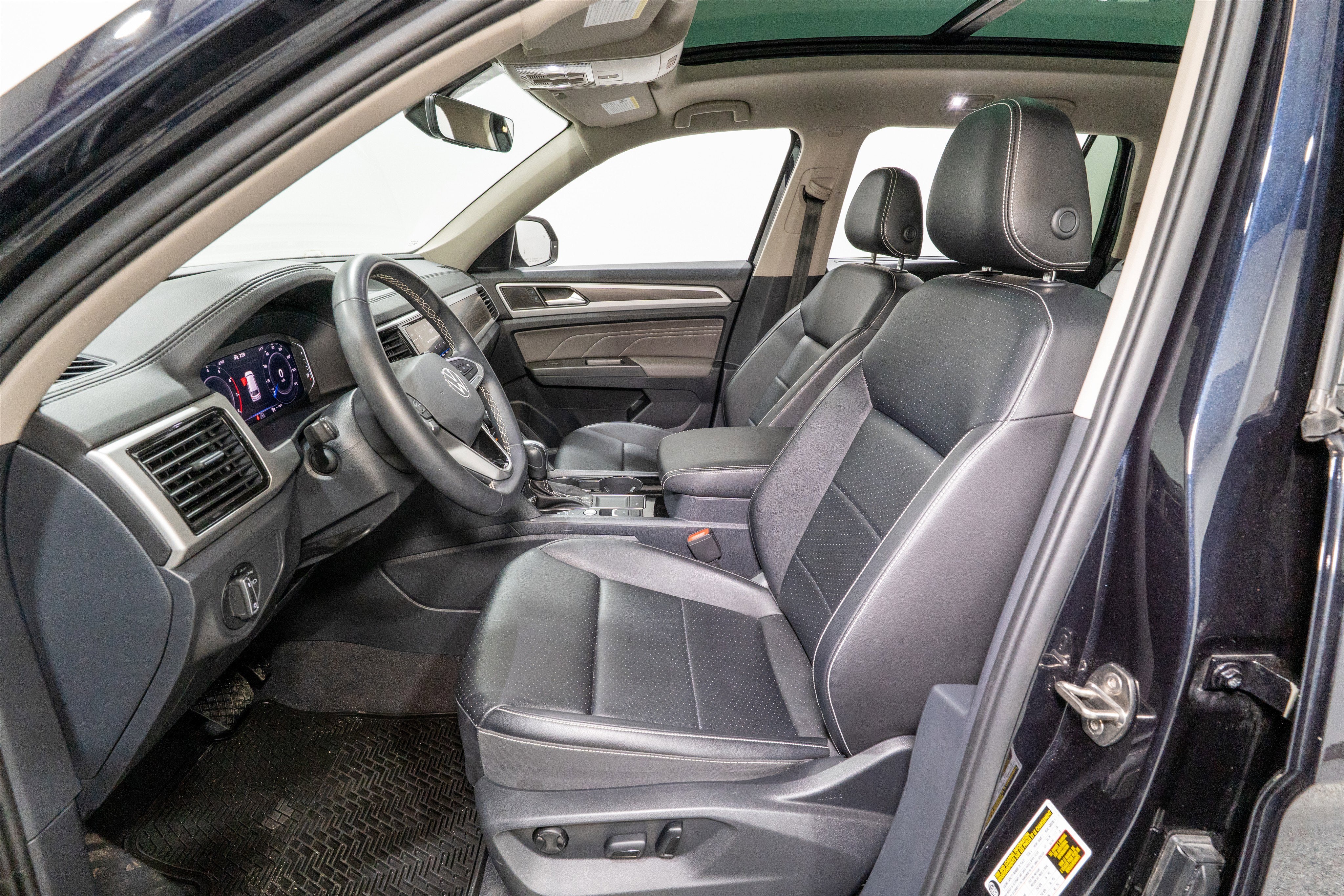 2023 Volkswagen Atlas 3.6L V6 SE w/Technology