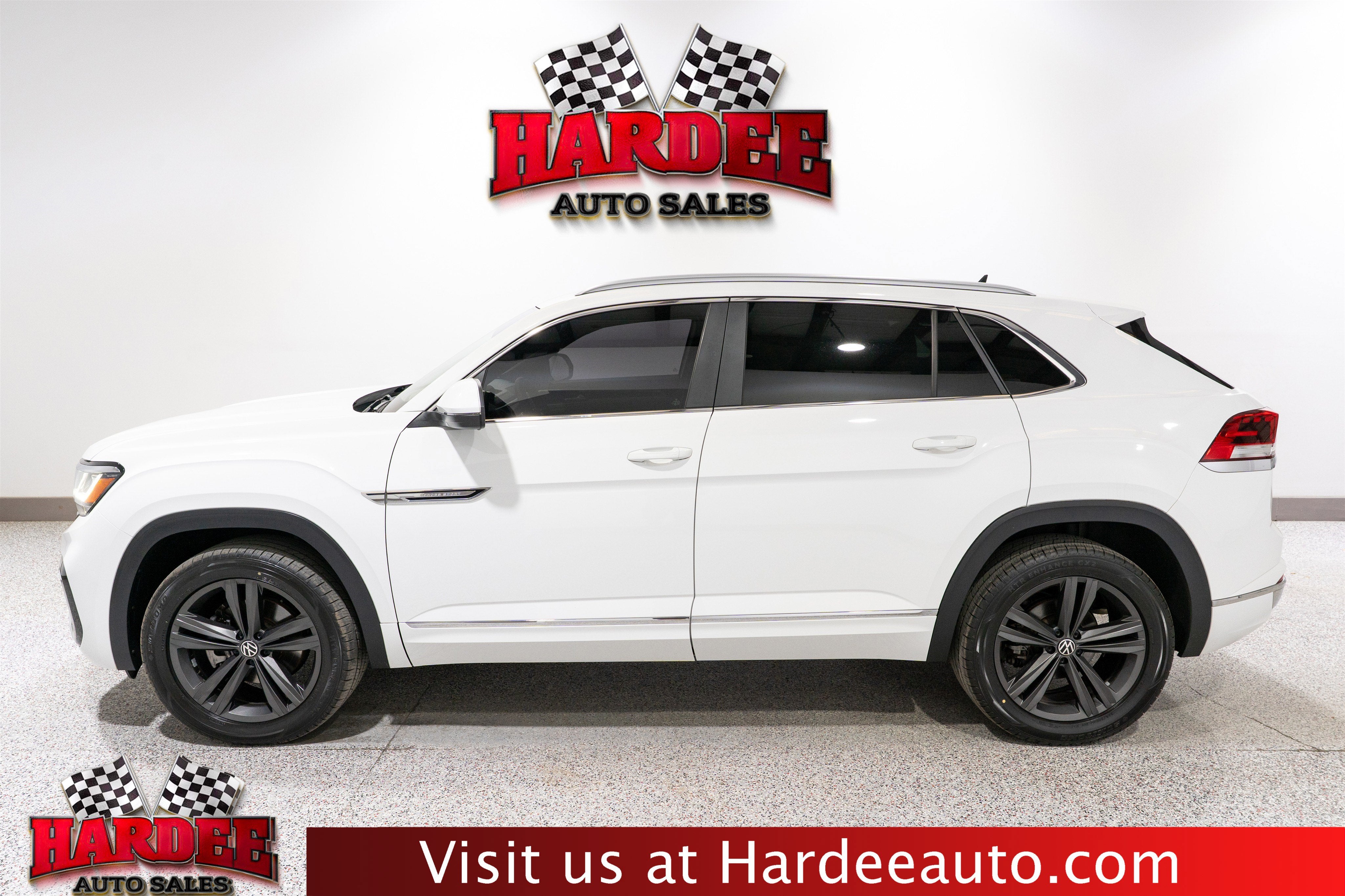2022 Volkswagen Atlas Cross Sport 2.0T SEL R-Line