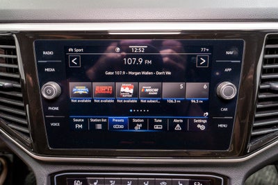 2022 Volkswagen Atlas Cross Sport 2.0T SEL R-Line