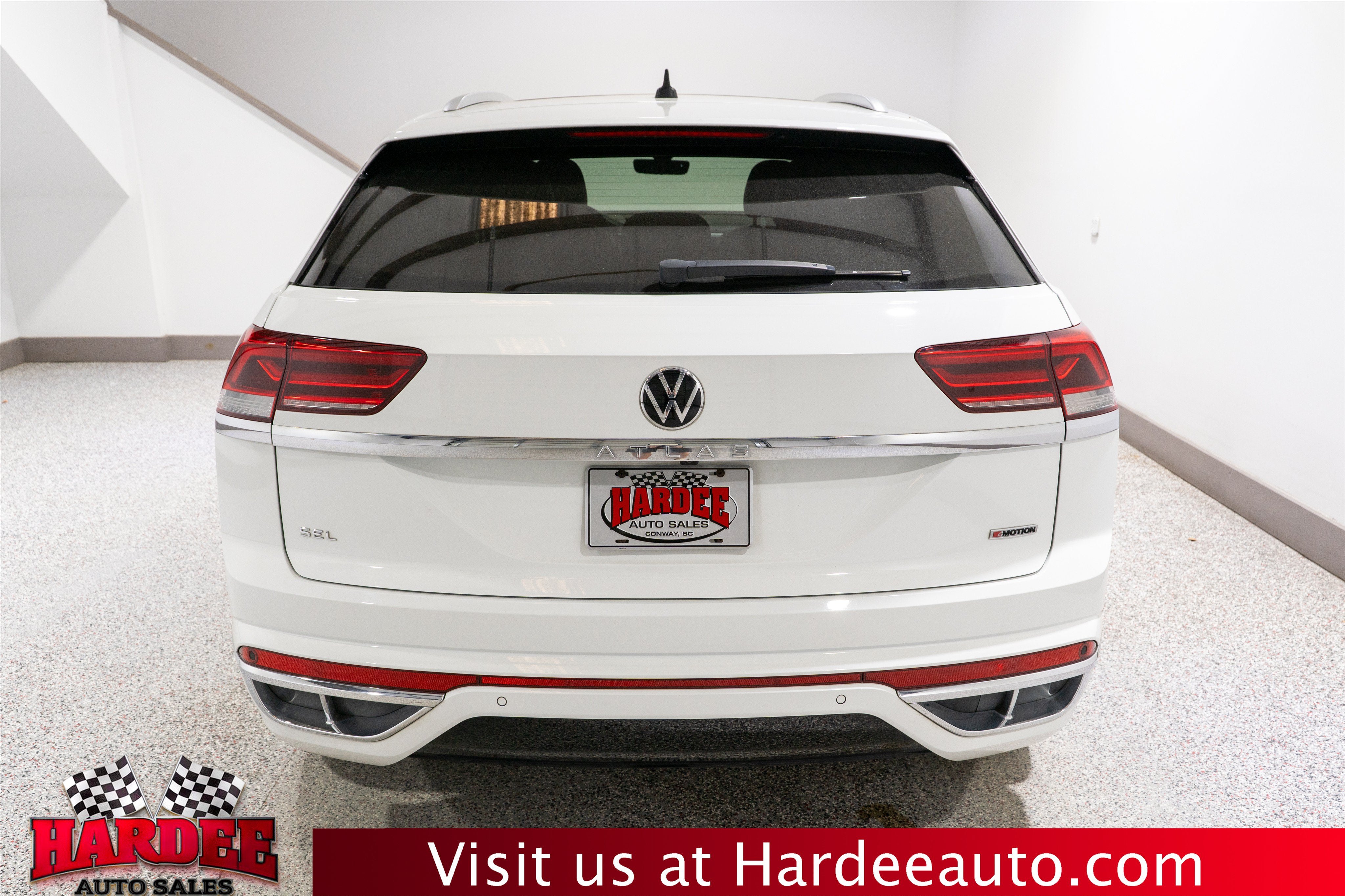 2022 Volkswagen Atlas Cross Sport 2.0T SEL R-Line