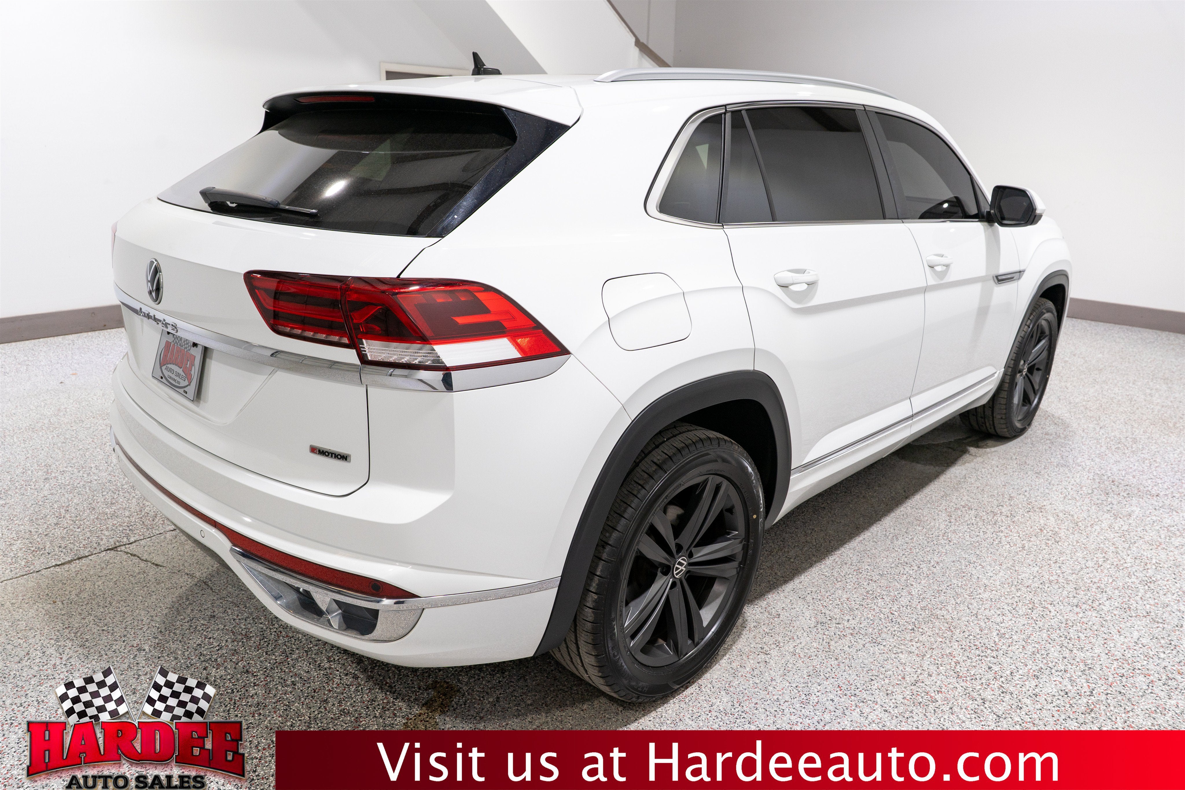 2022 Volkswagen Atlas Cross Sport 2.0T SEL R-Line