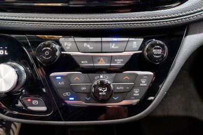 2024 Chrysler Pacifica Hybrid S Appearance Pkg