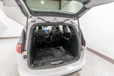 2024 Chrysler Pacifica Hybrid S Appearance Pkg