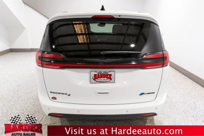 2024 Chrysler Pacifica Hybrid S Appearance Pkg