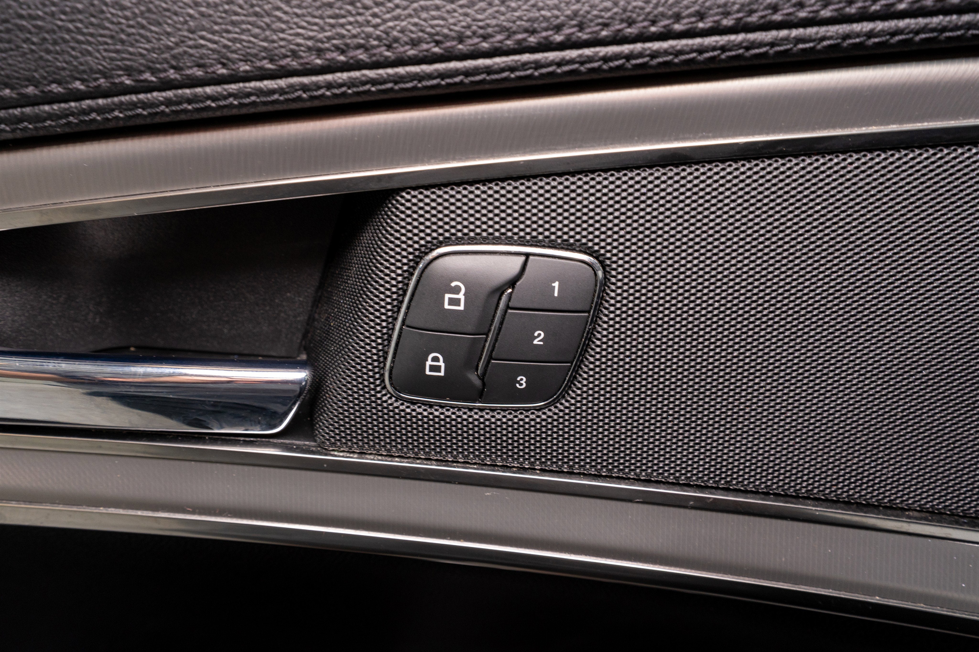 2019 Lincoln Nautilus Select