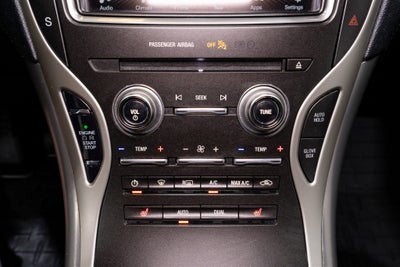 2019 Lincoln Nautilus Select