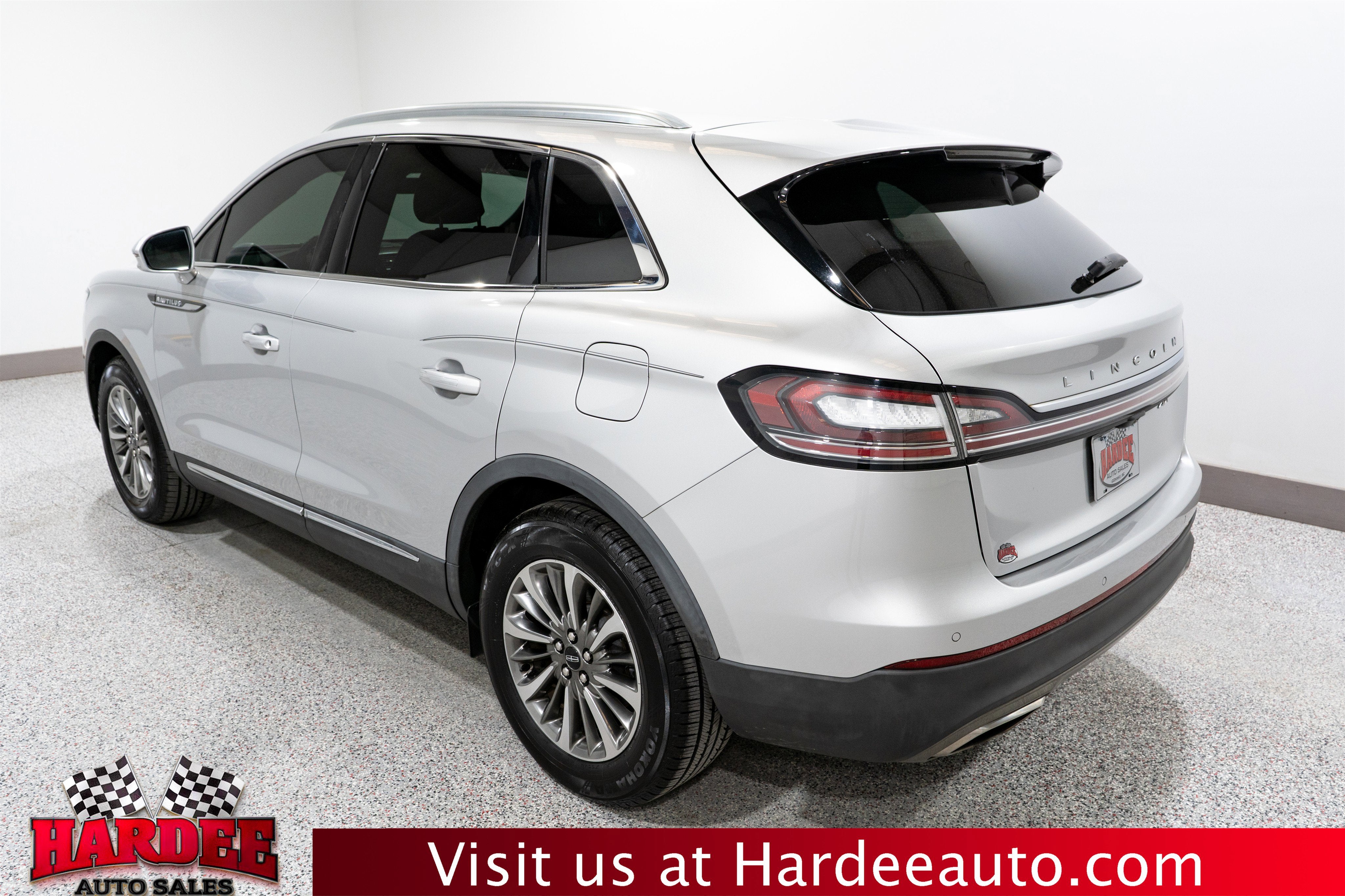 2019 Lincoln Nautilus Select