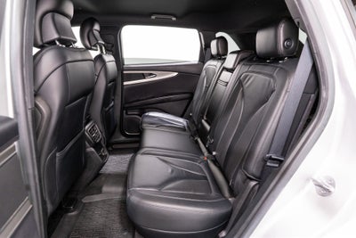 2019 Lincoln Nautilus Select