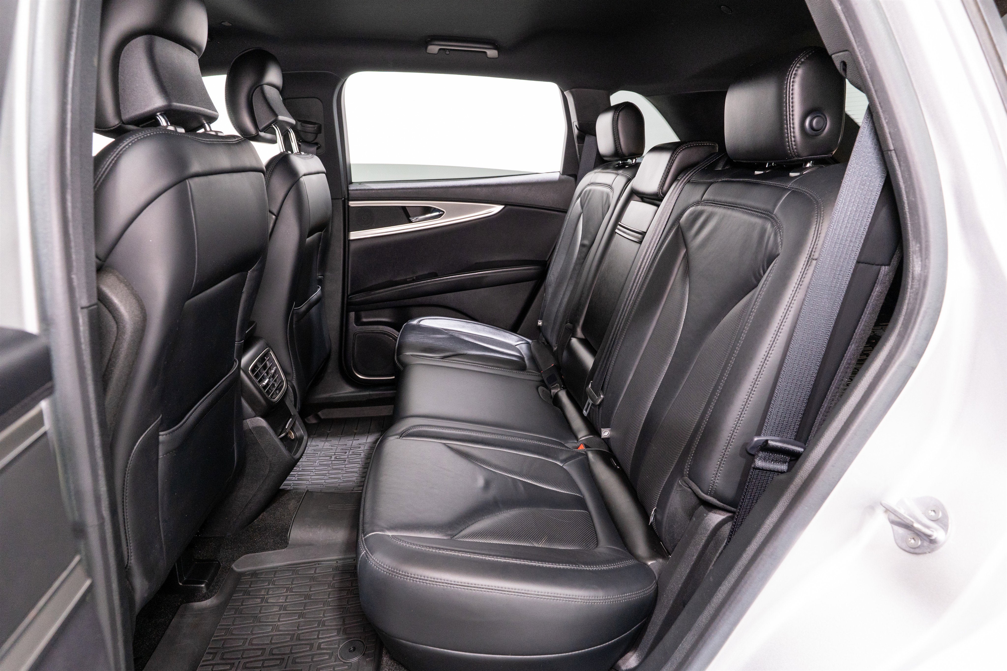 2019 Lincoln Nautilus Select