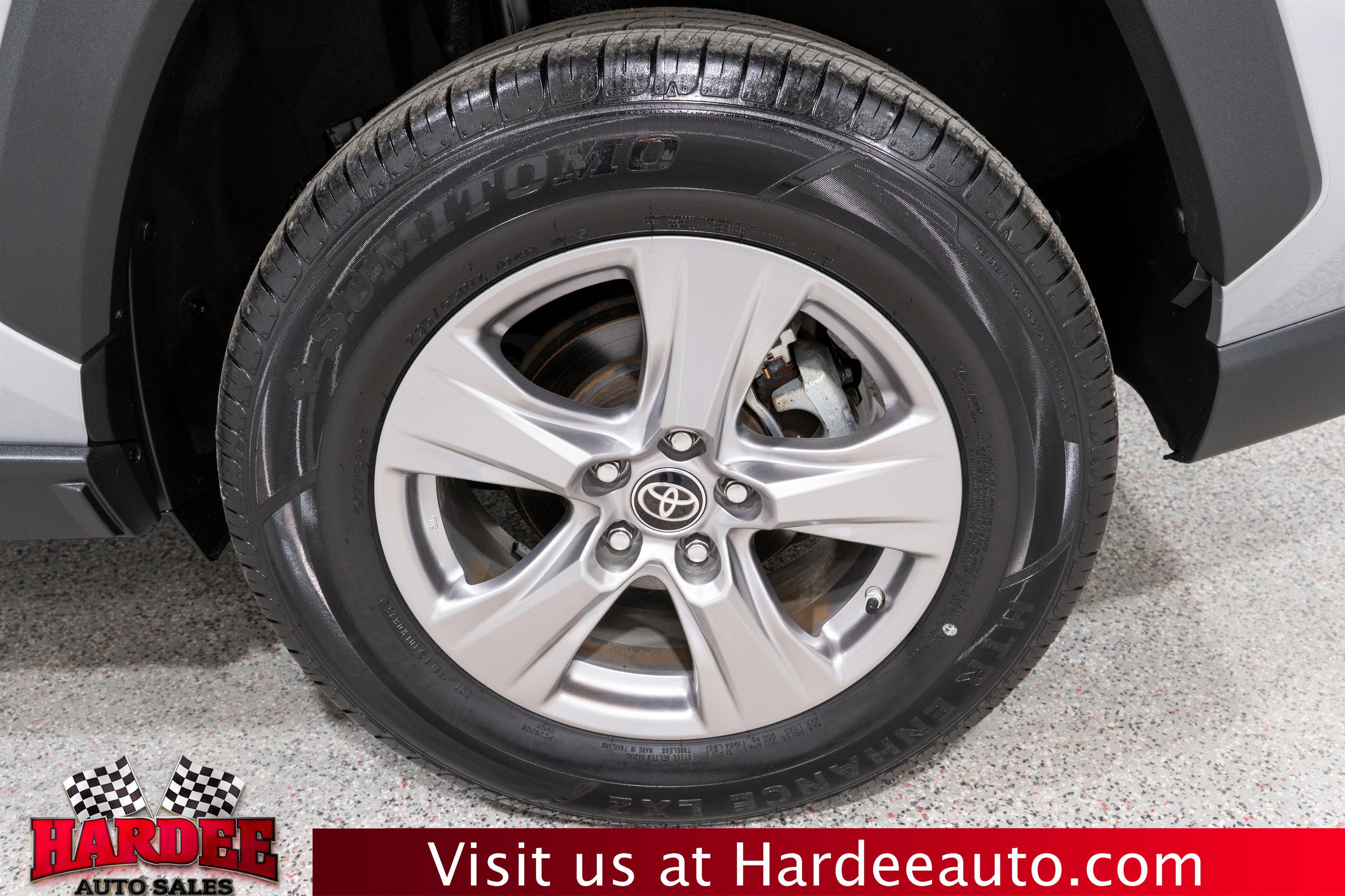 2022 Toyota RAV4 Hybrid LE