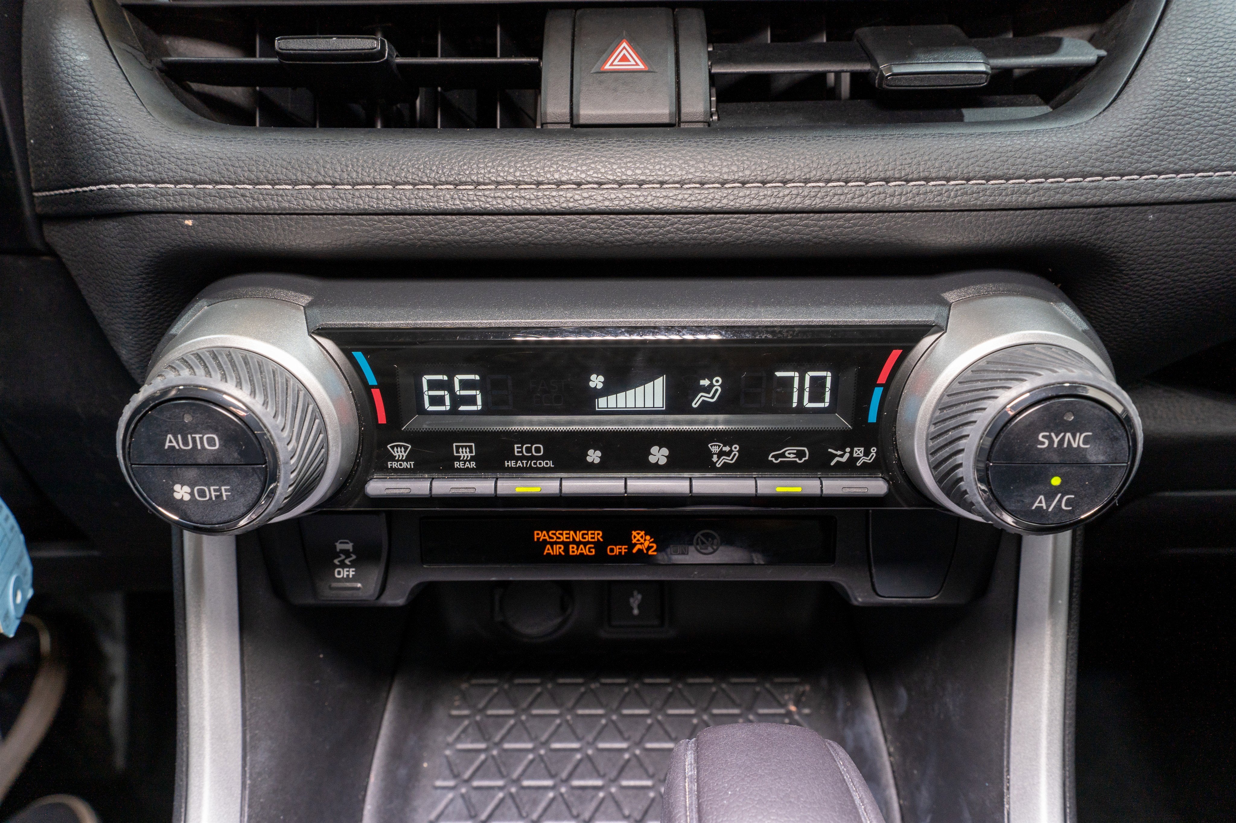 2022 Toyota RAV4 Hybrid LE