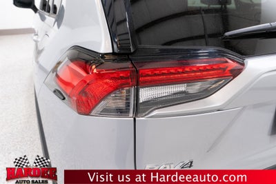 2022 Toyota RAV4 Hybrid LE