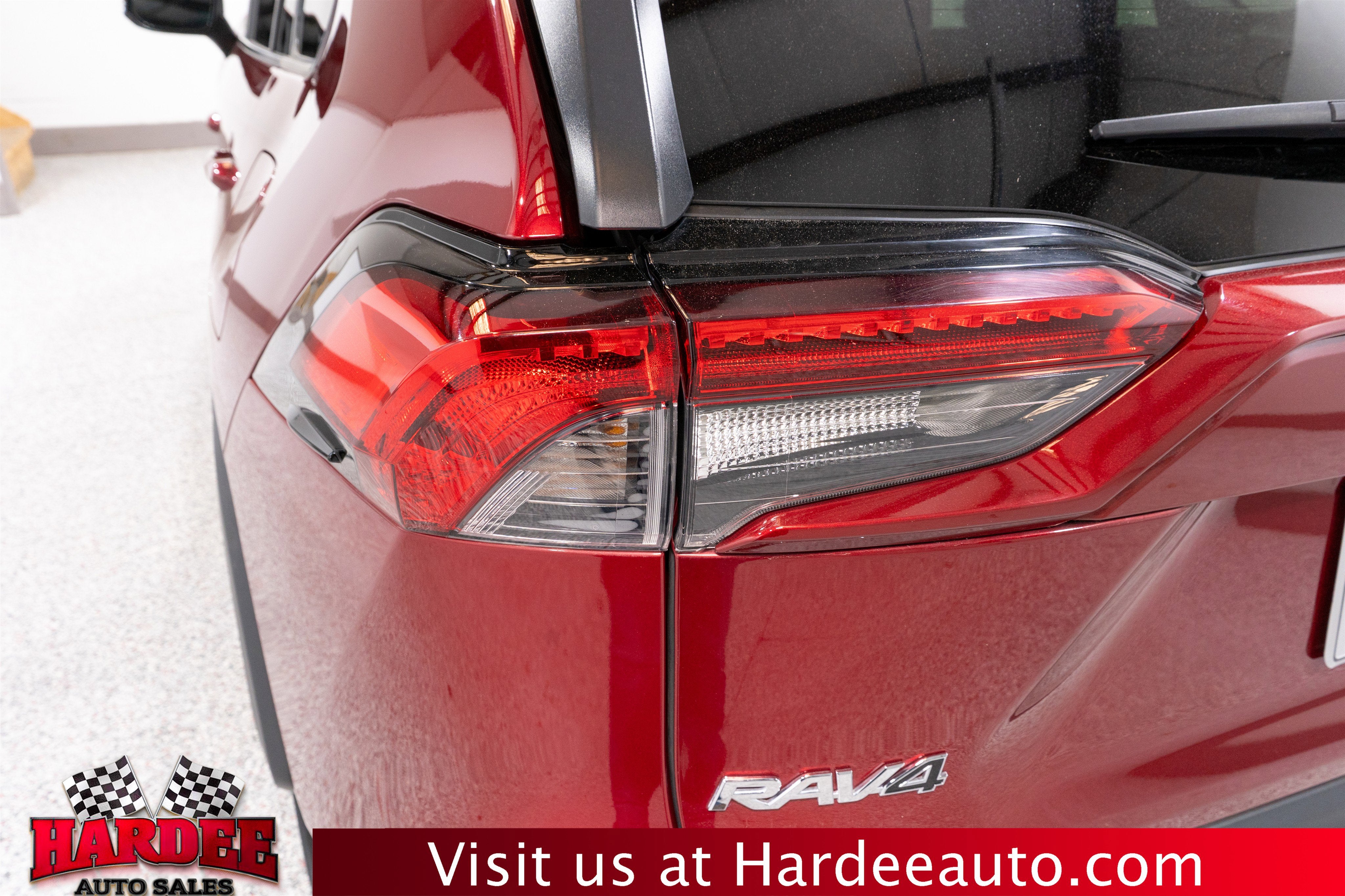 2022 Toyota RAV4 XLE