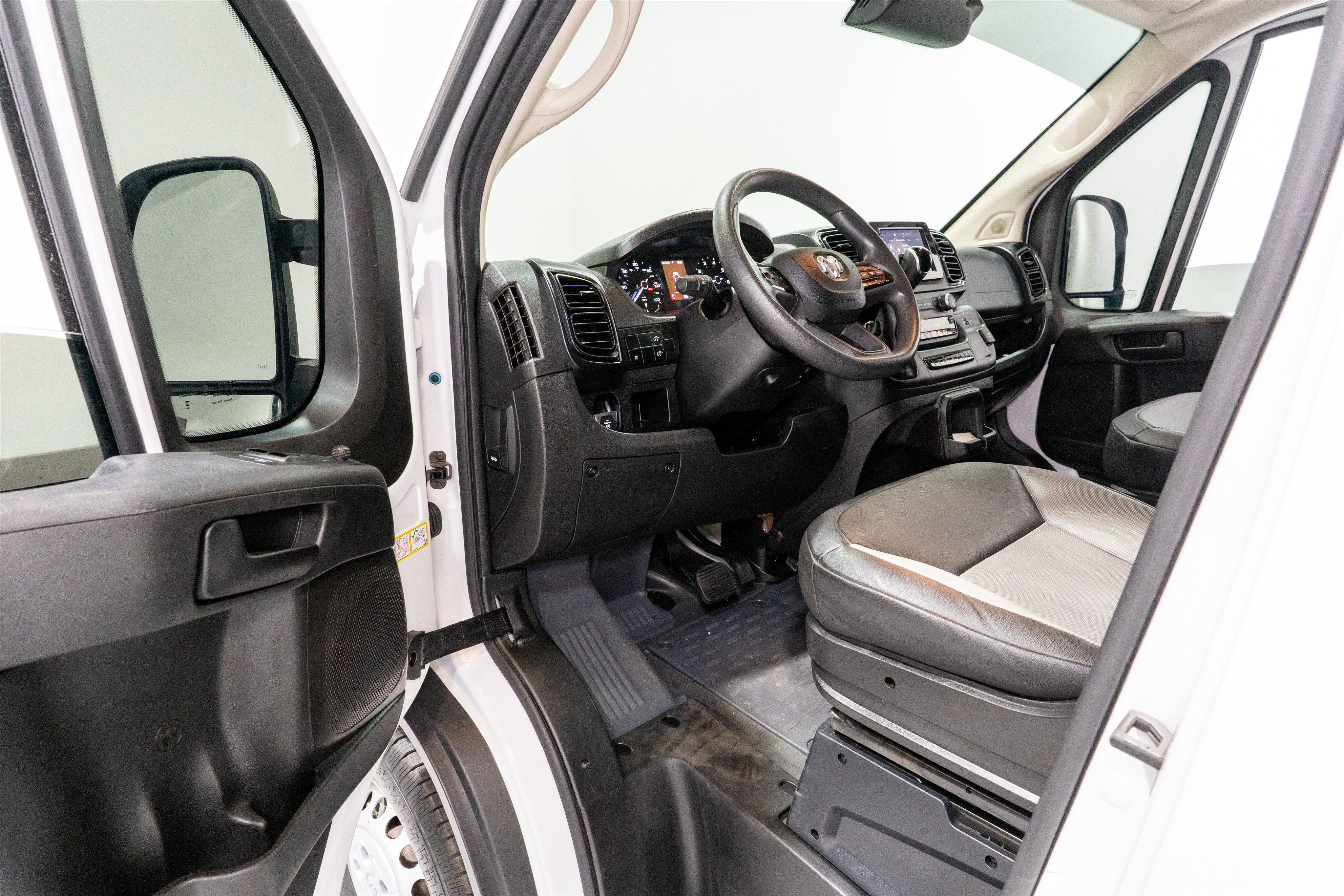 2025 RAM ProMaster Cargo Van Tradesman